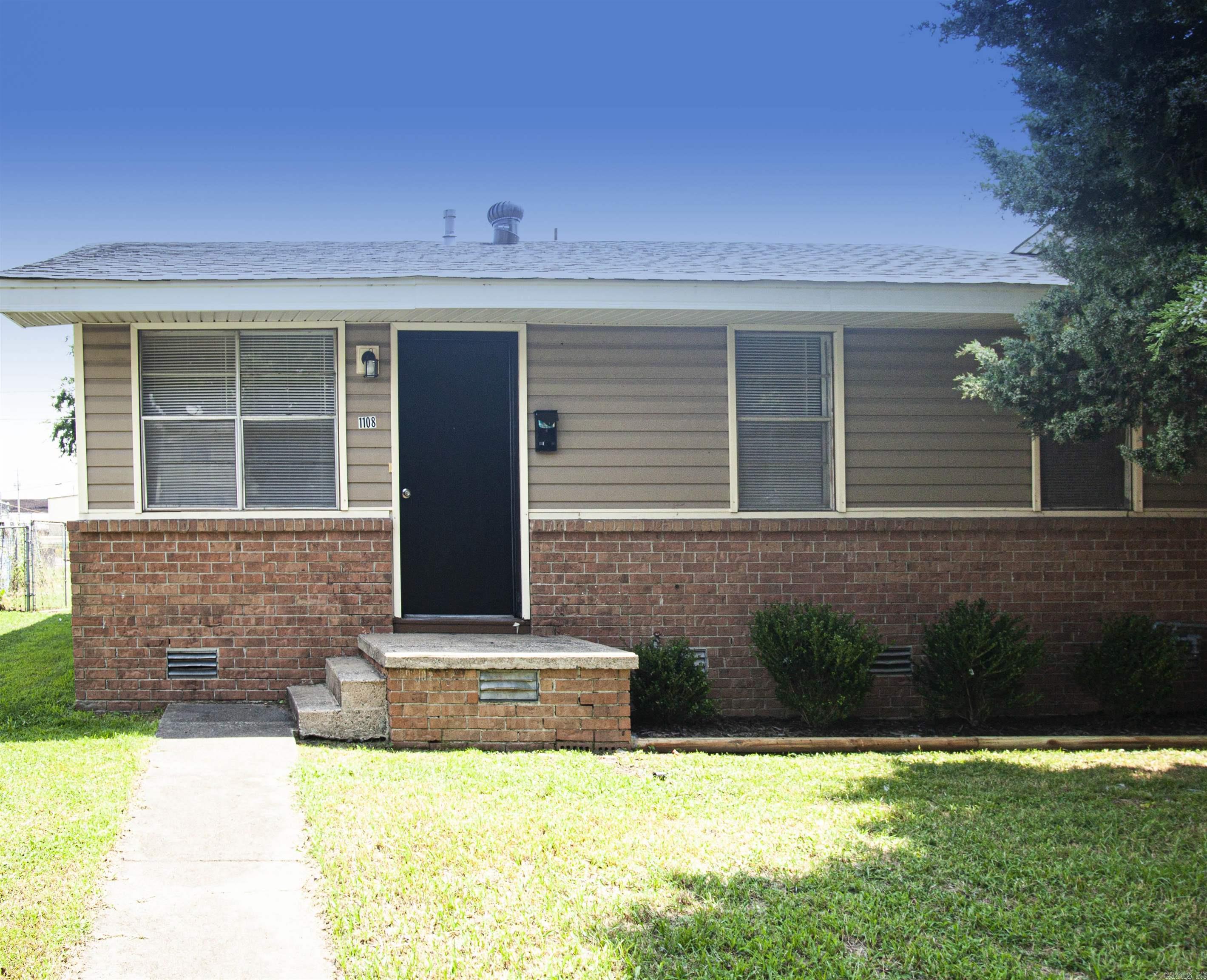 College - Residential Lease