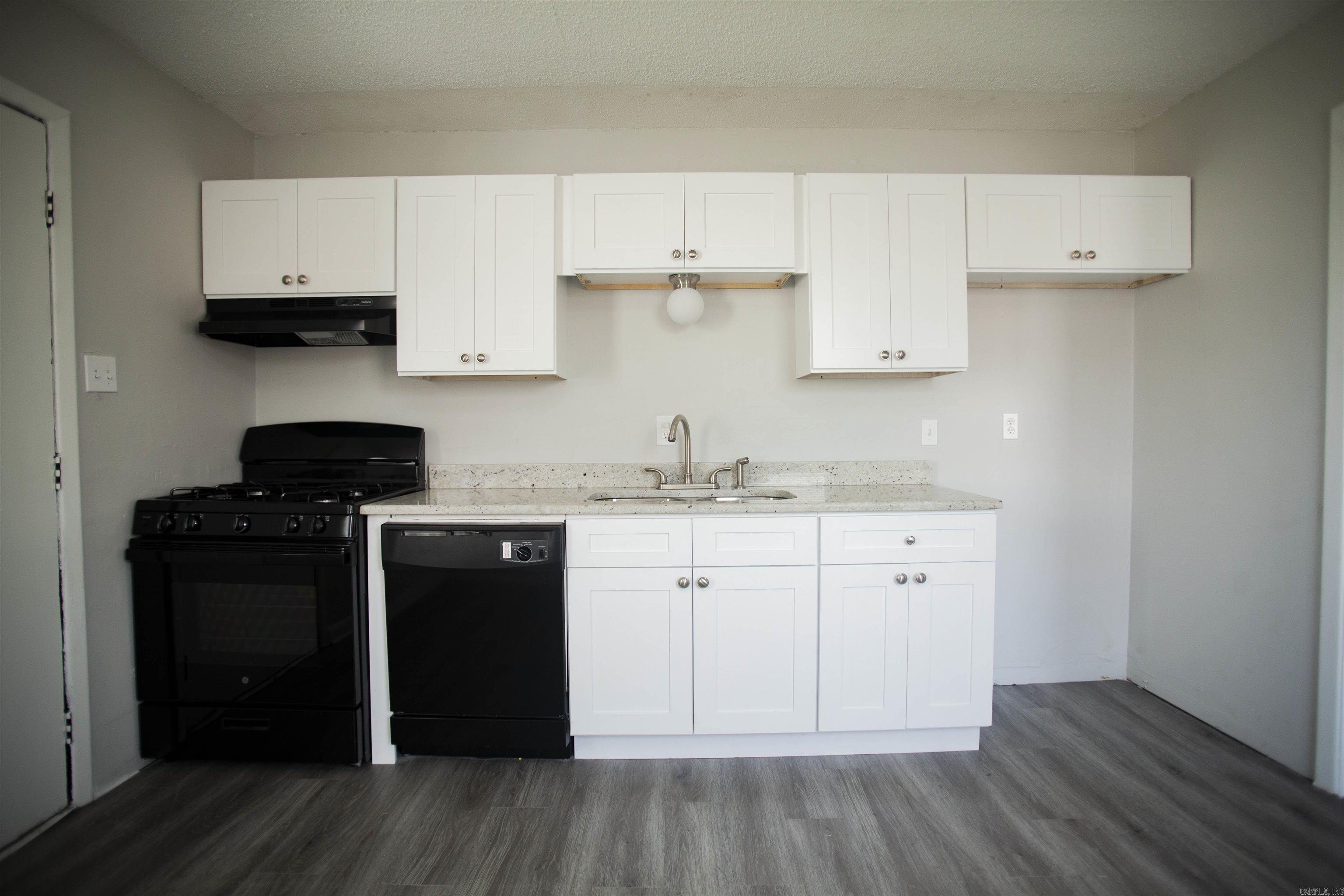 College - Residential Lease