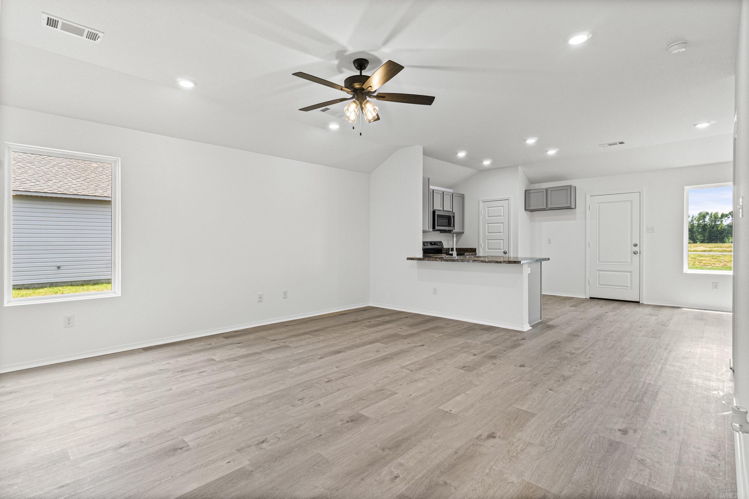 SOUTHFORK RANCH S/D PH I - Residential
