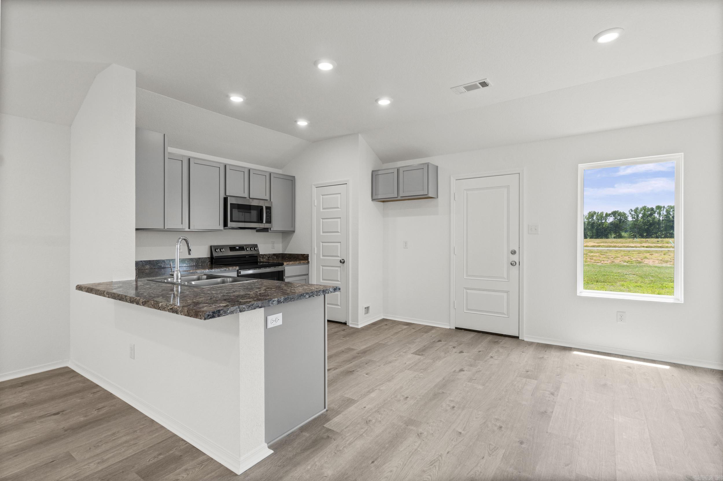 SOUTHFORK RANCH S/D PH I - Residential