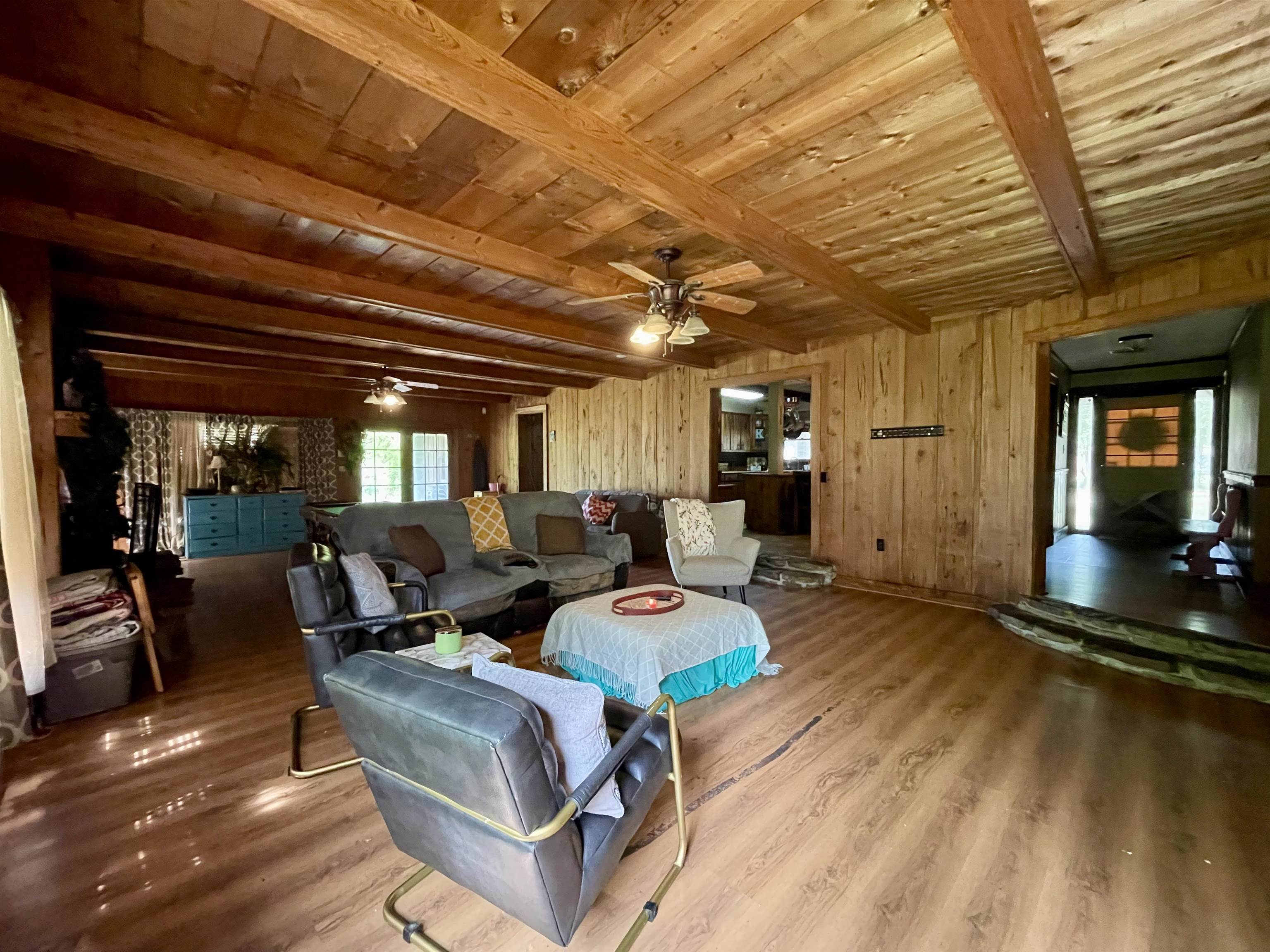 Metes & Bounds - Residential