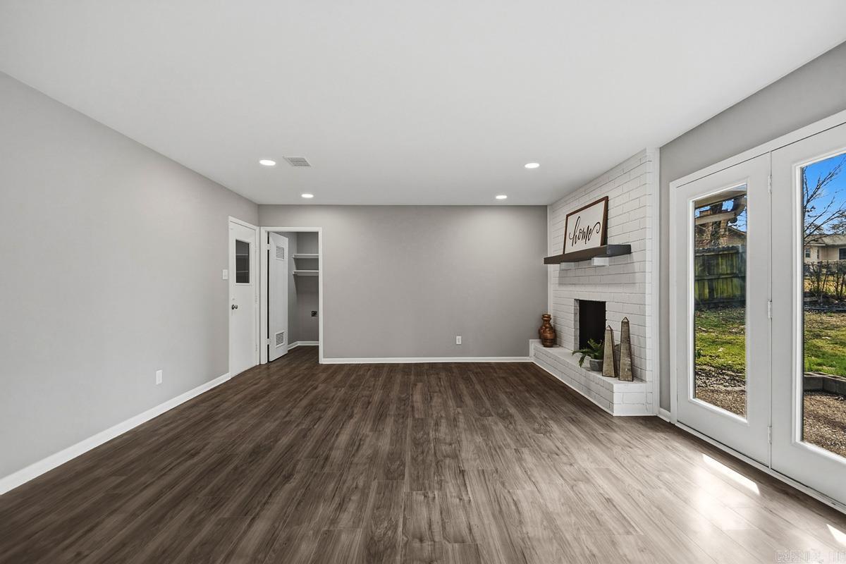 TANGLEWOOD - Residential