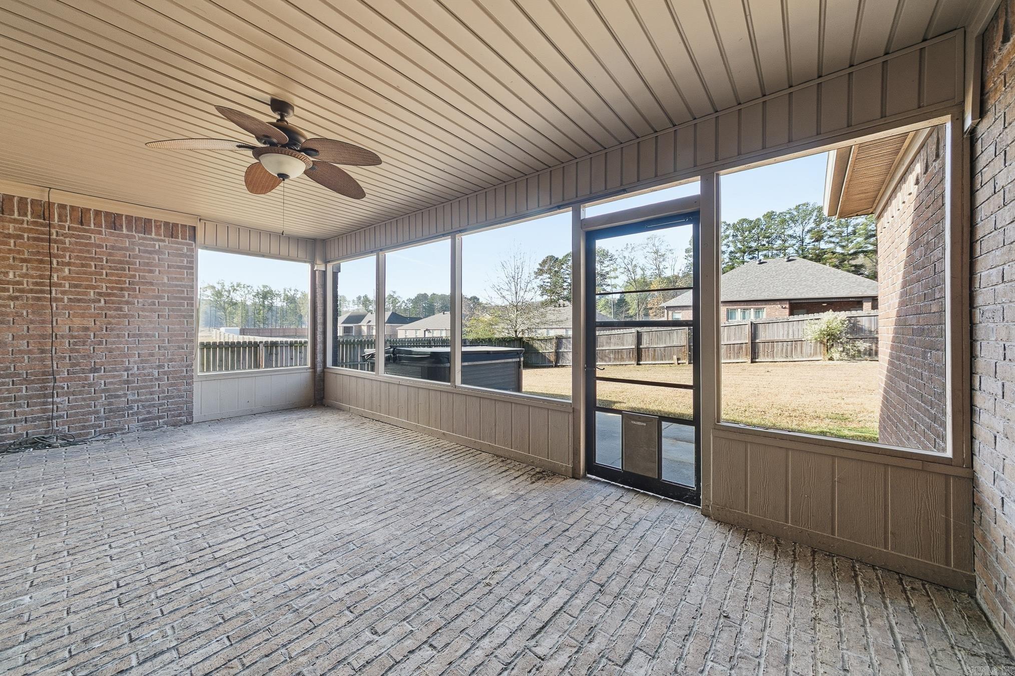 CEDAR CREEK - Residential