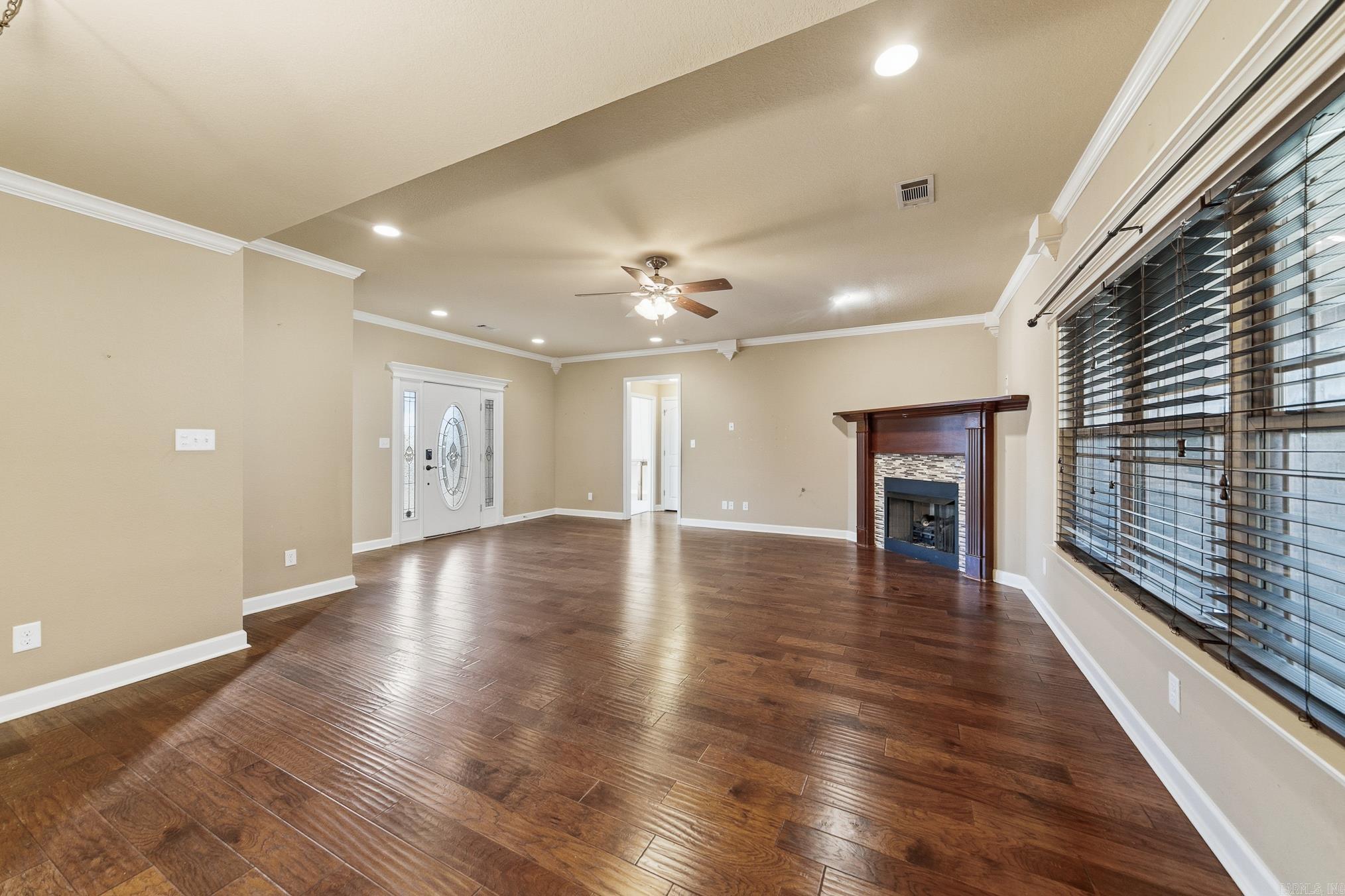 CEDAR CREEK - Residential