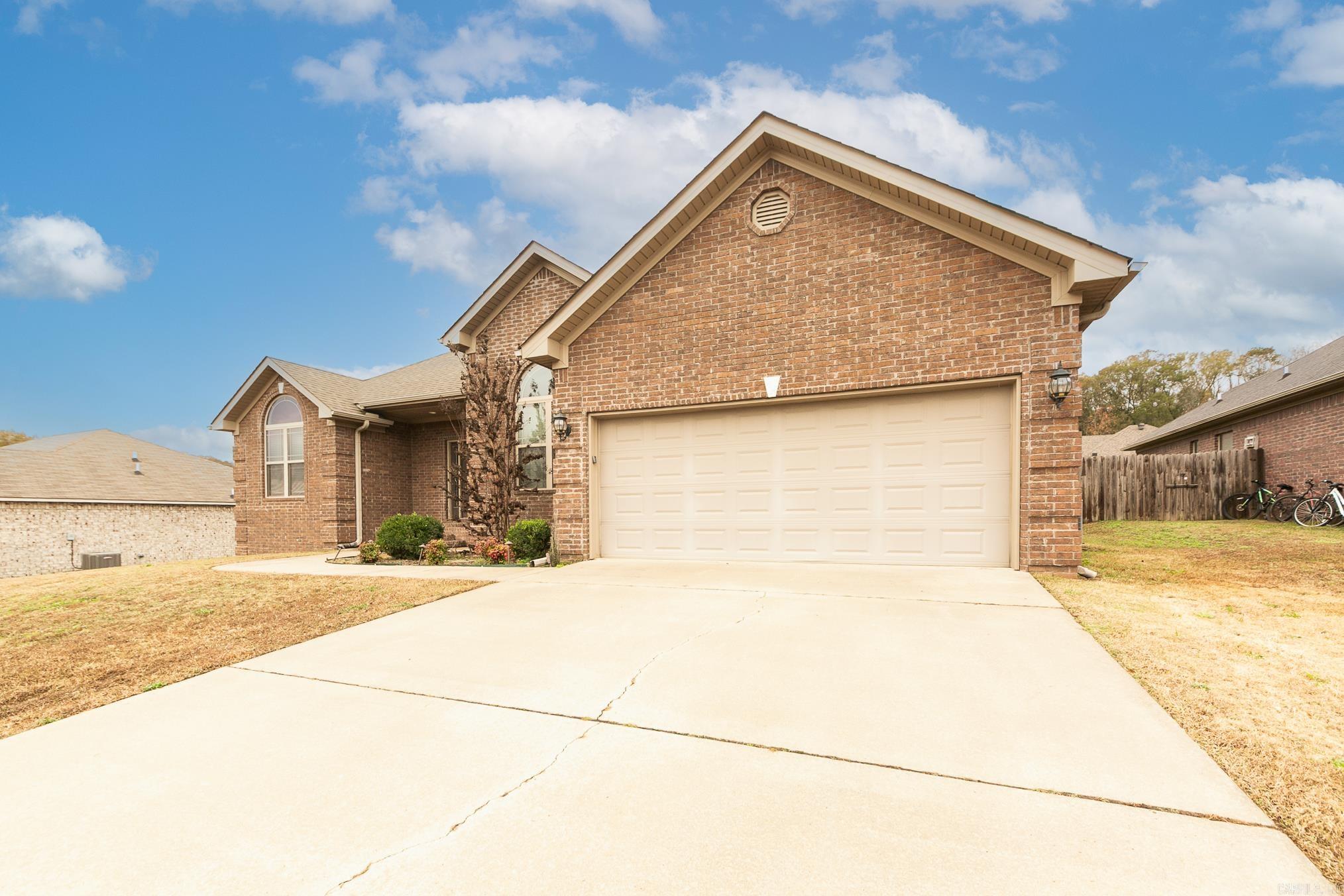 CEDAR CREEK - Residential