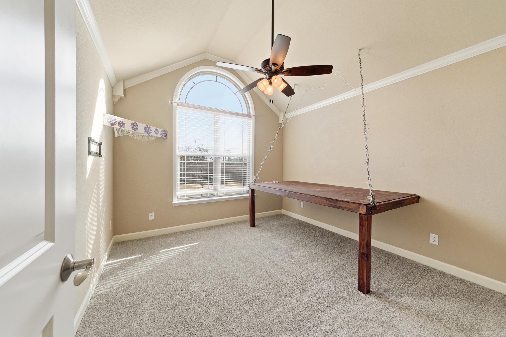 CEDAR CREEK - Residential