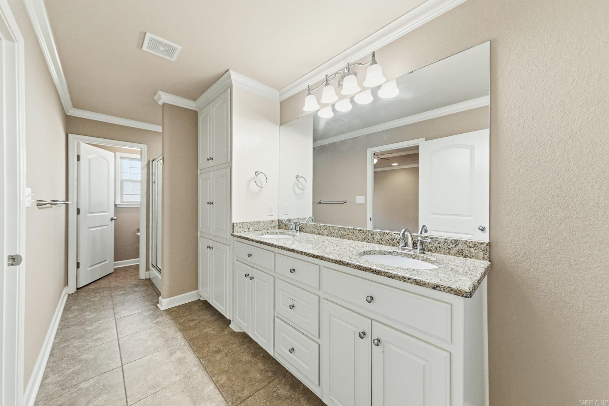 CEDAR CREEK - Residential