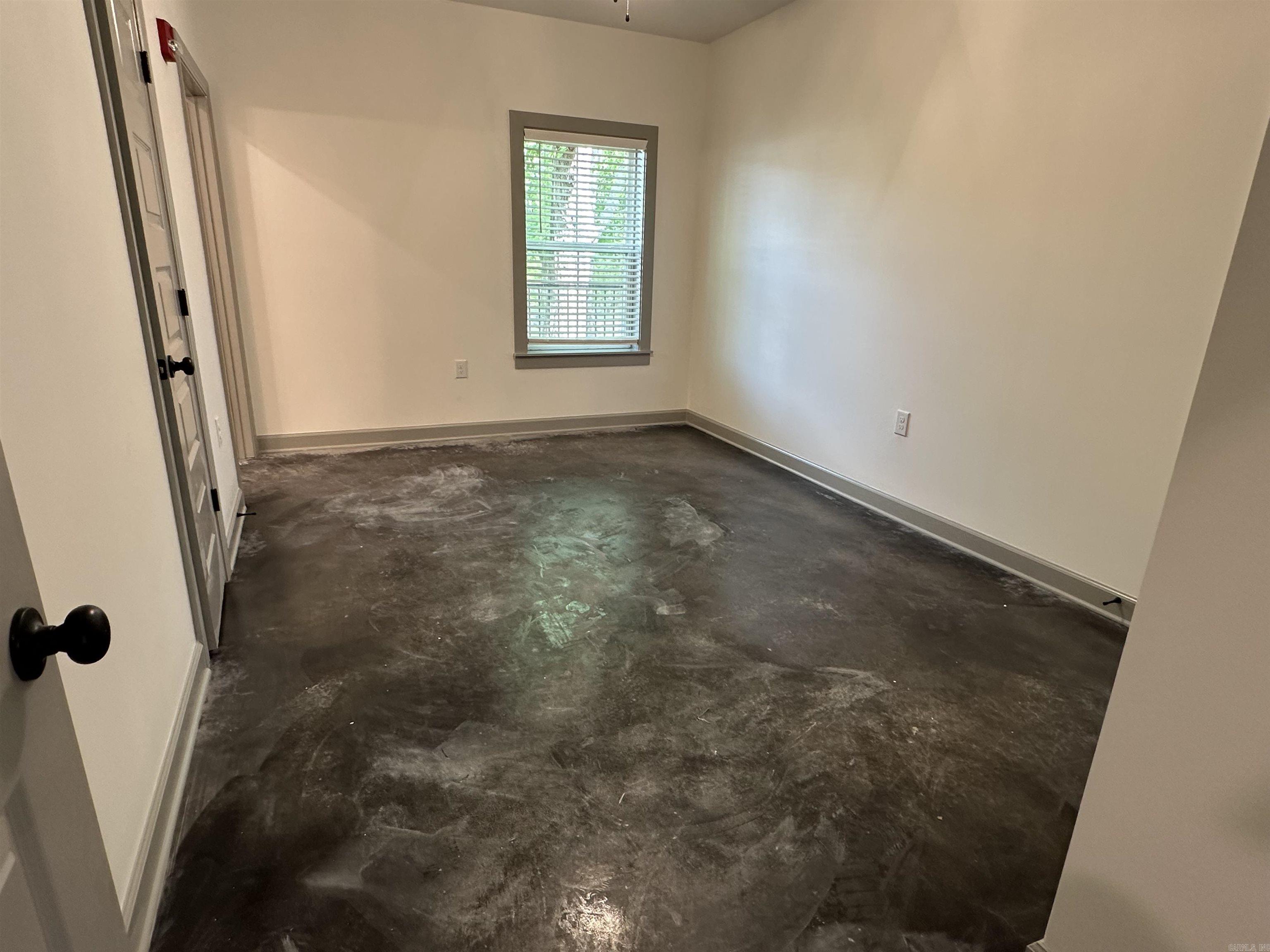 nil - Residential Lease