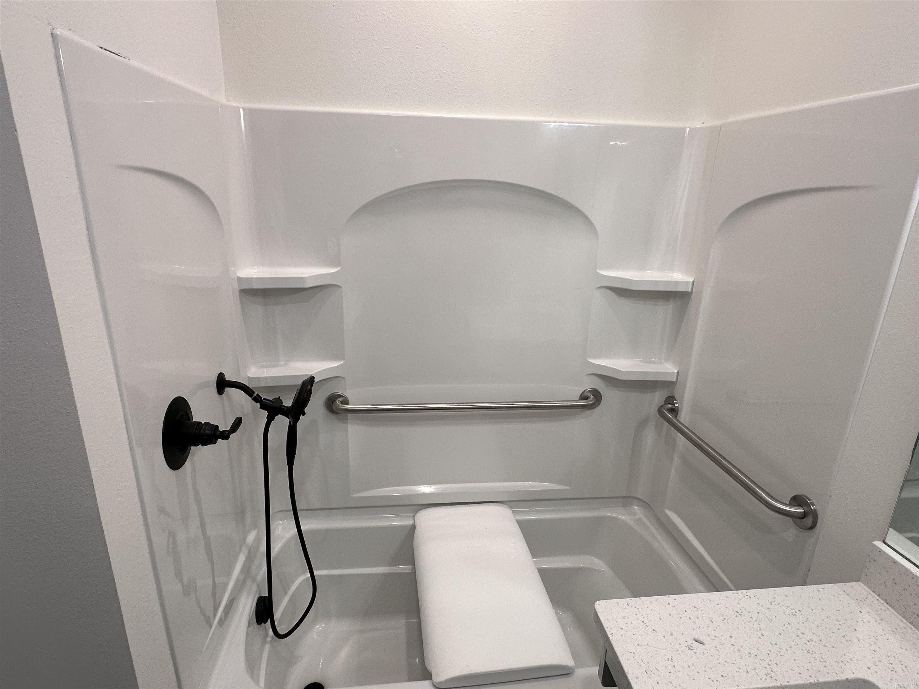 nil - Residential Lease