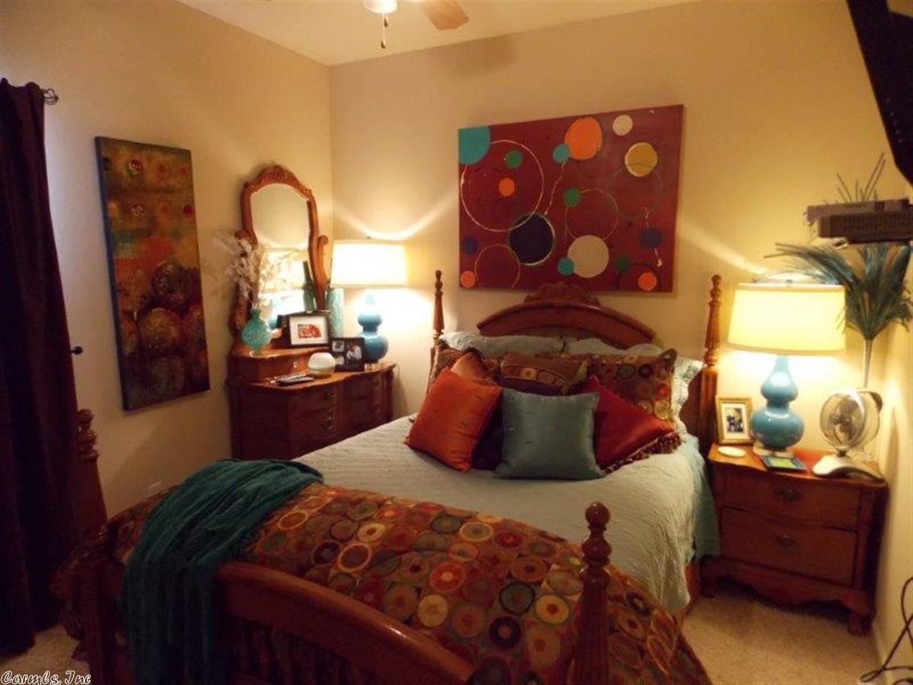 The Oaks - Residential