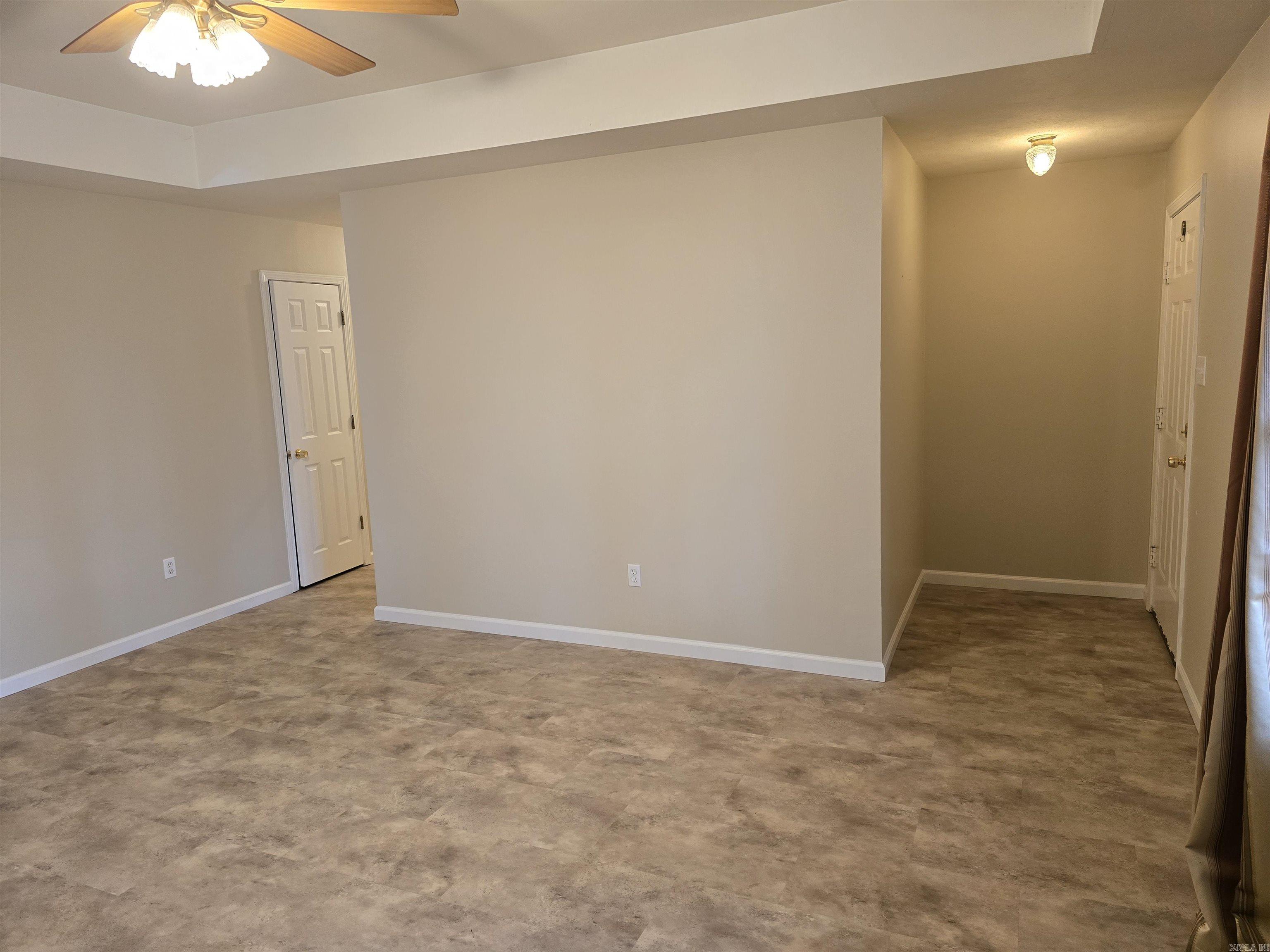 CANEY HILL - Residential