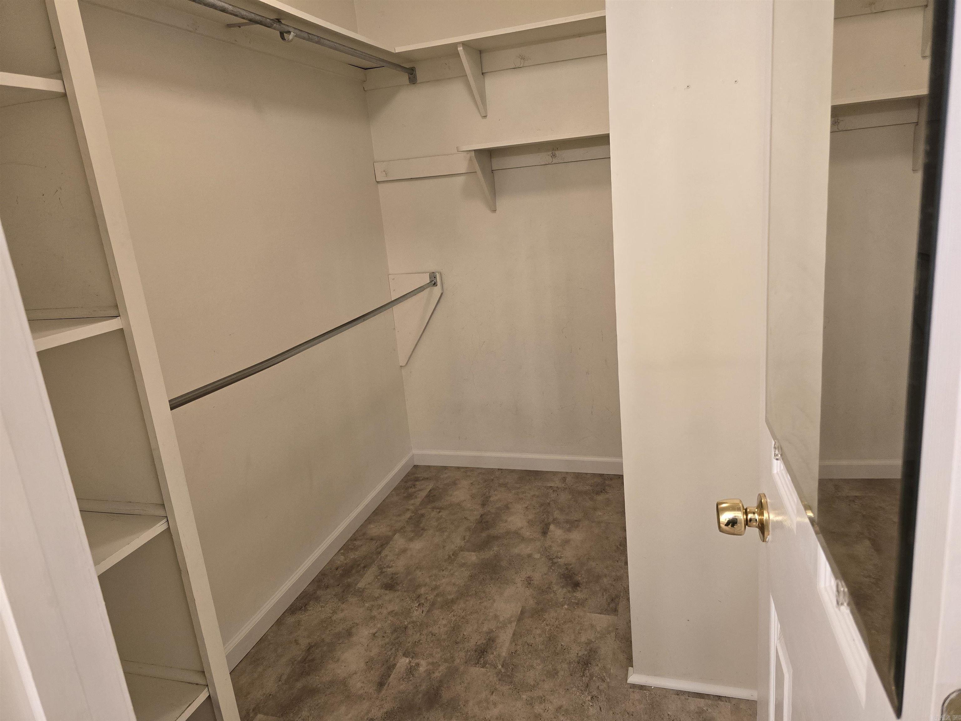 CANEY HILL - Residential