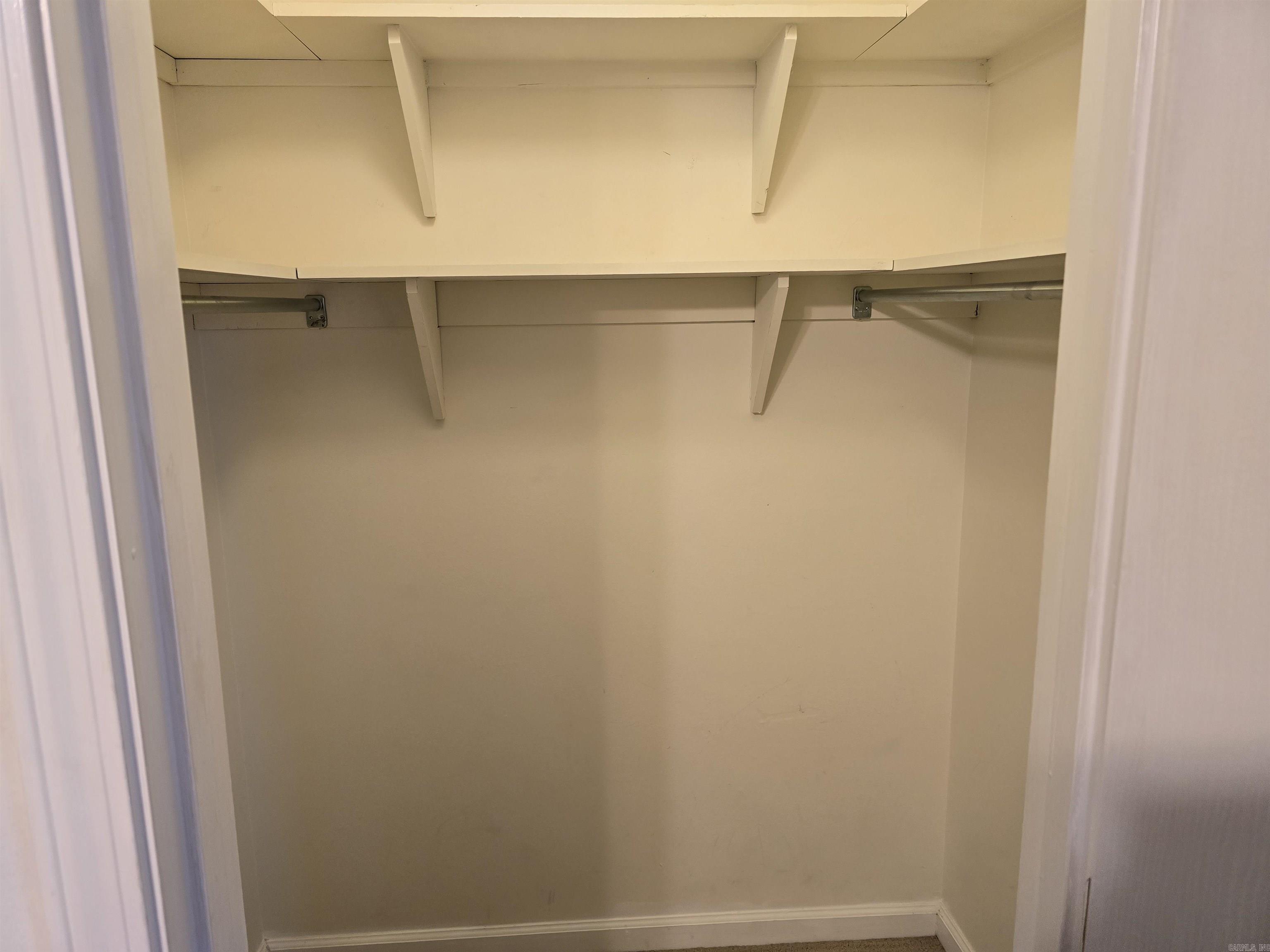 CANEY HILL - Residential