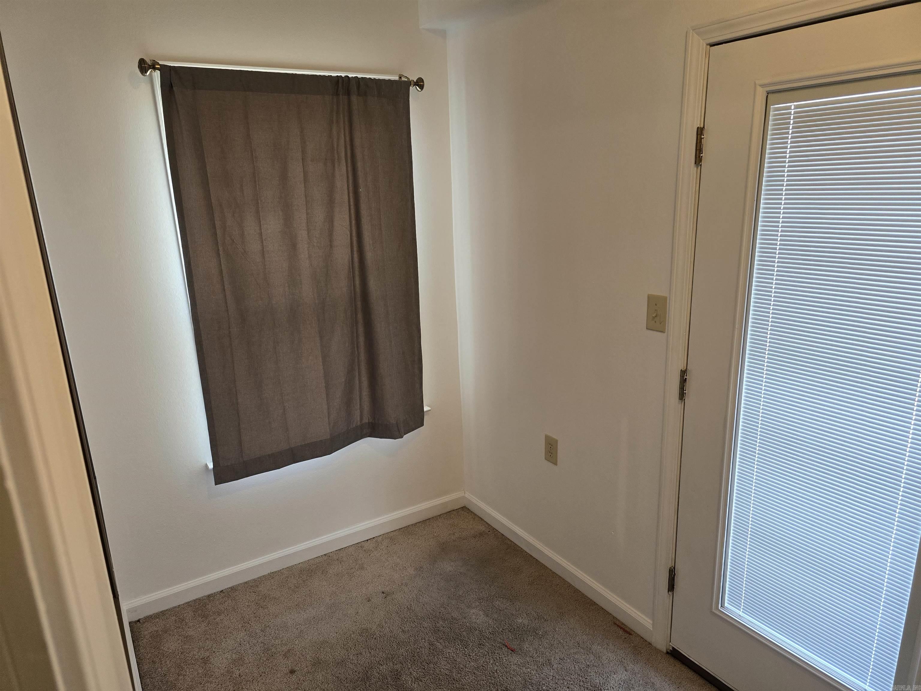 CANEY HILL - Residential