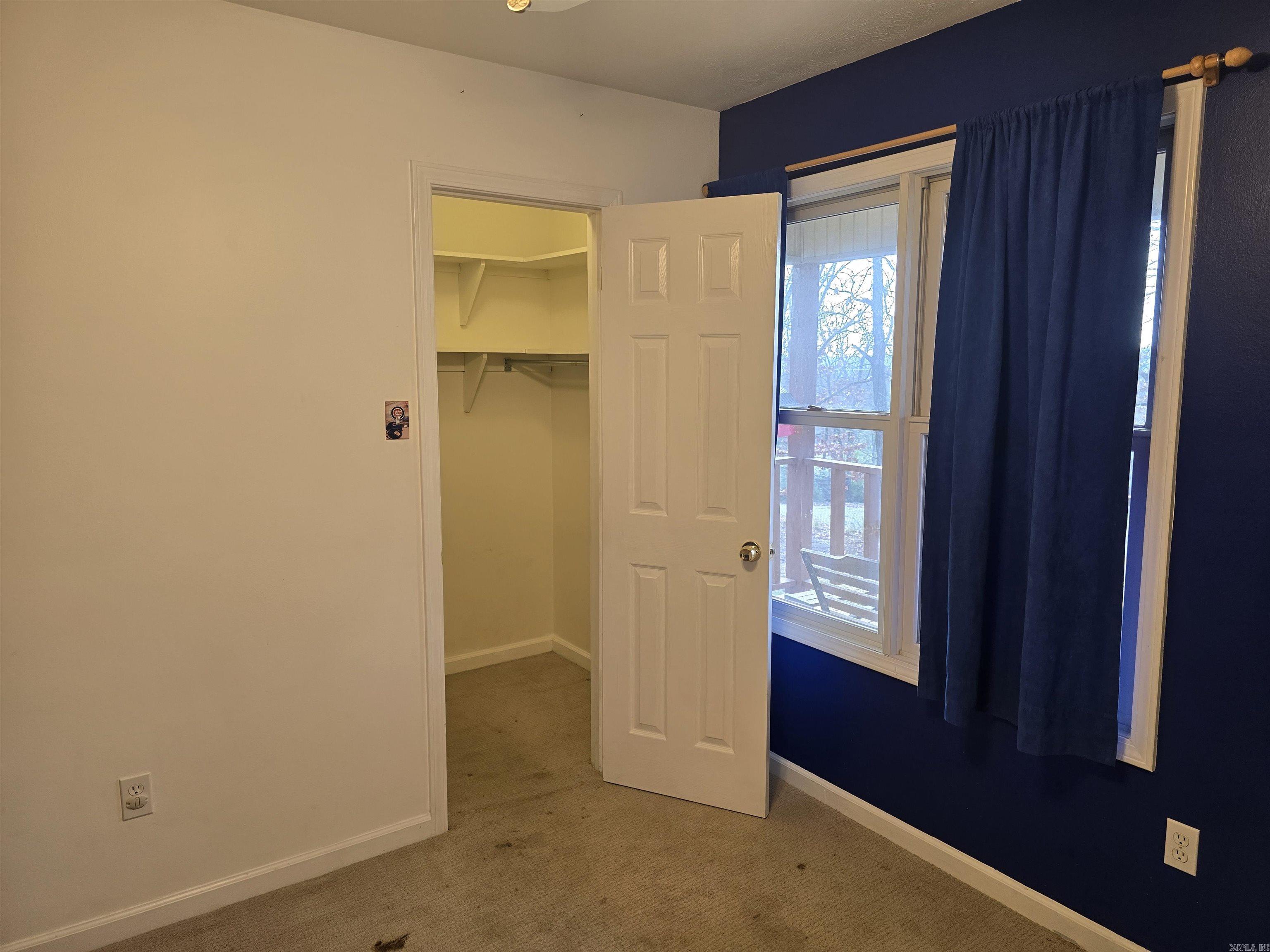 CANEY HILL - Residential