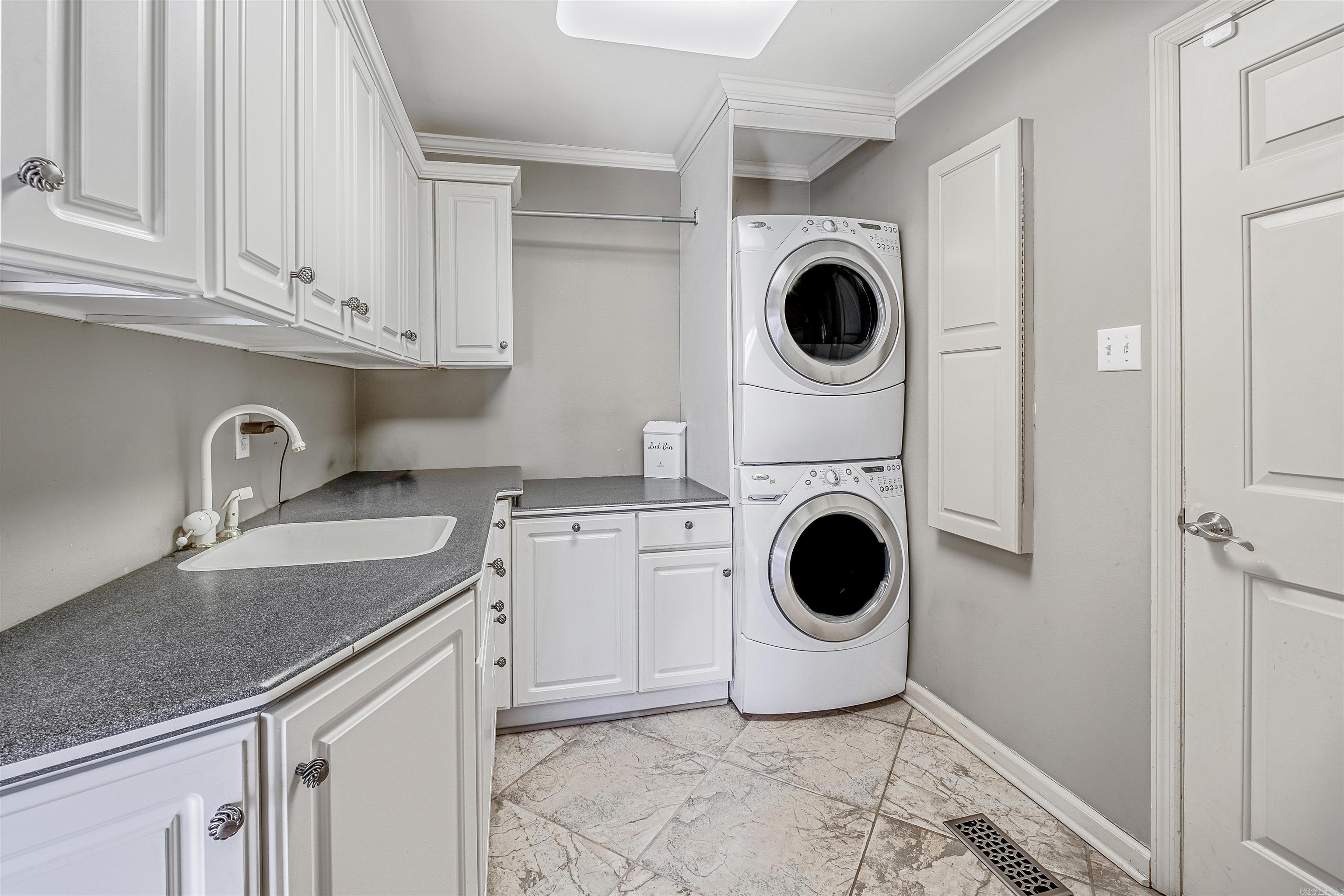 ST CHARLES ADDN - Residential