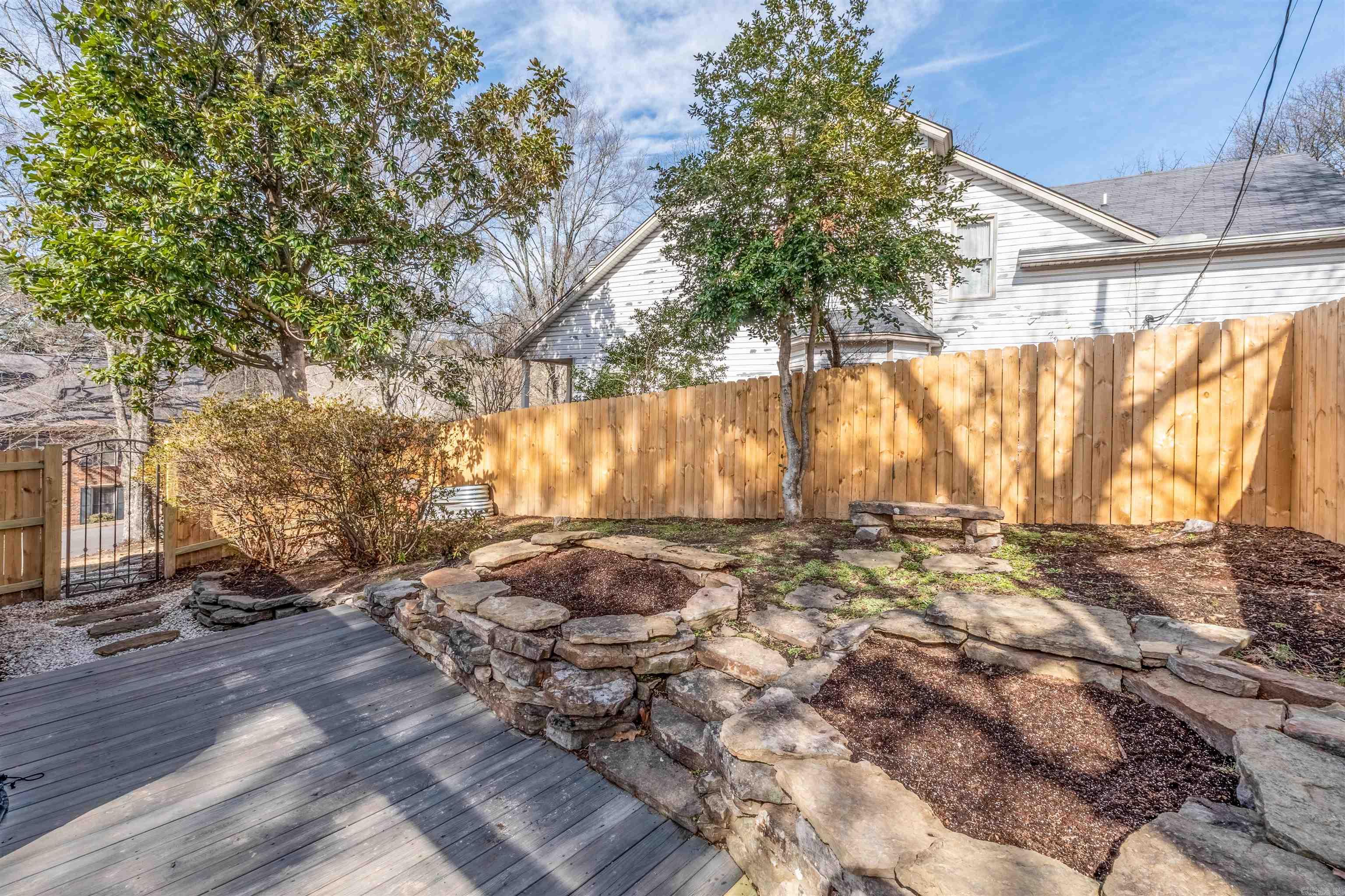 ST CHARLES ADDN - Residential