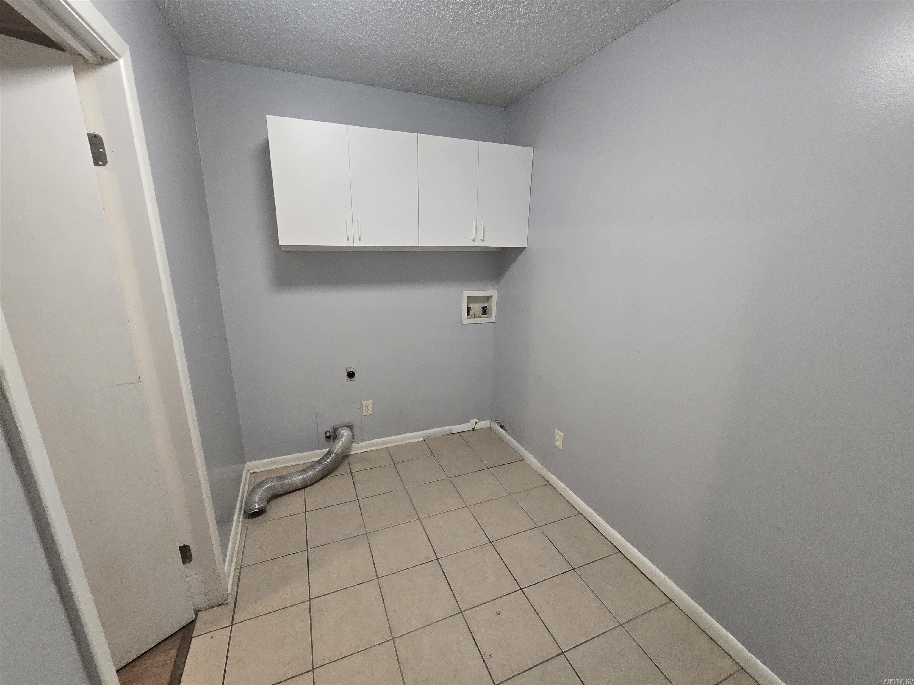 Majestic Oaks - Residential Lease