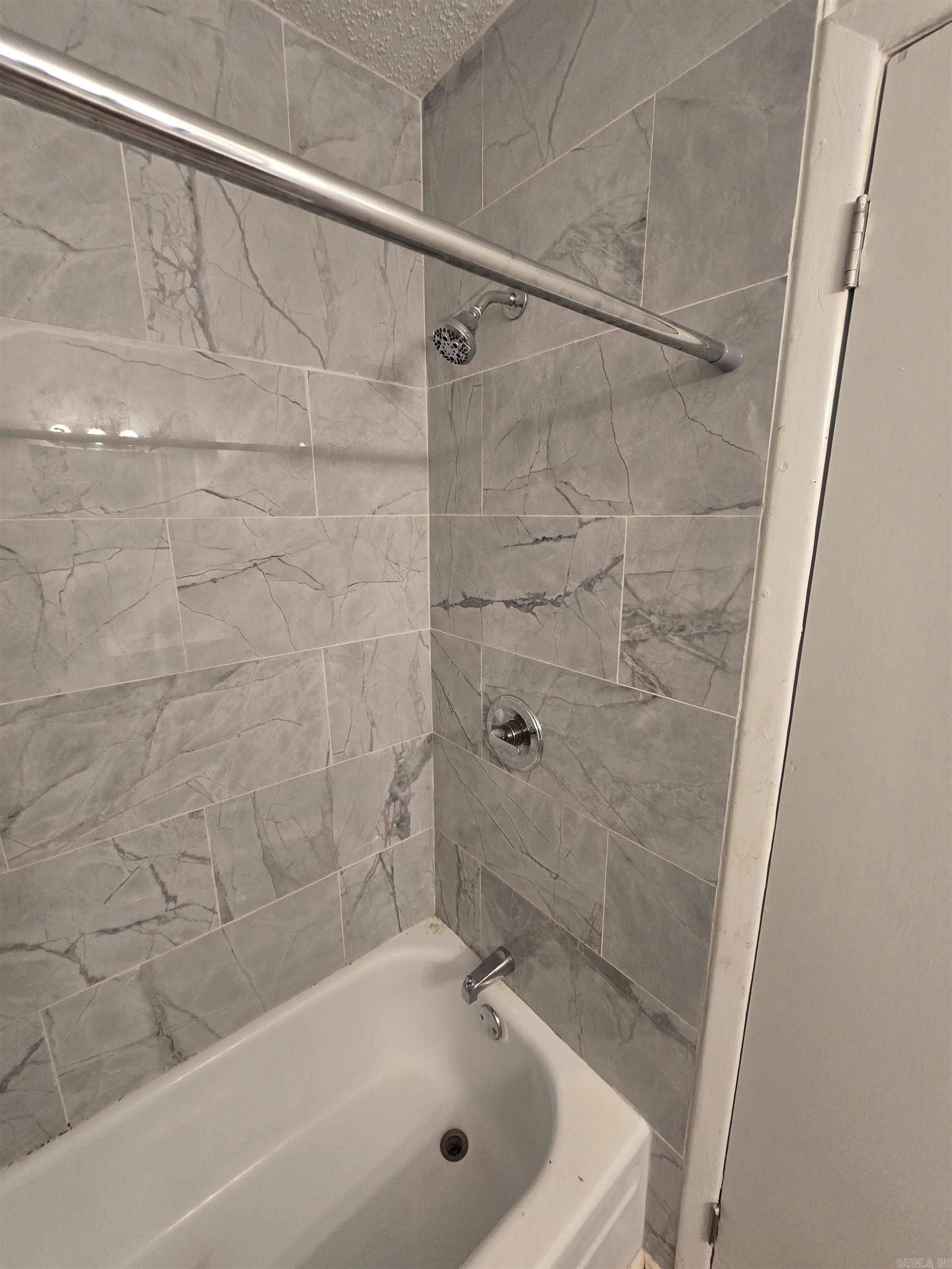 Majestic Oaks - Residential Lease