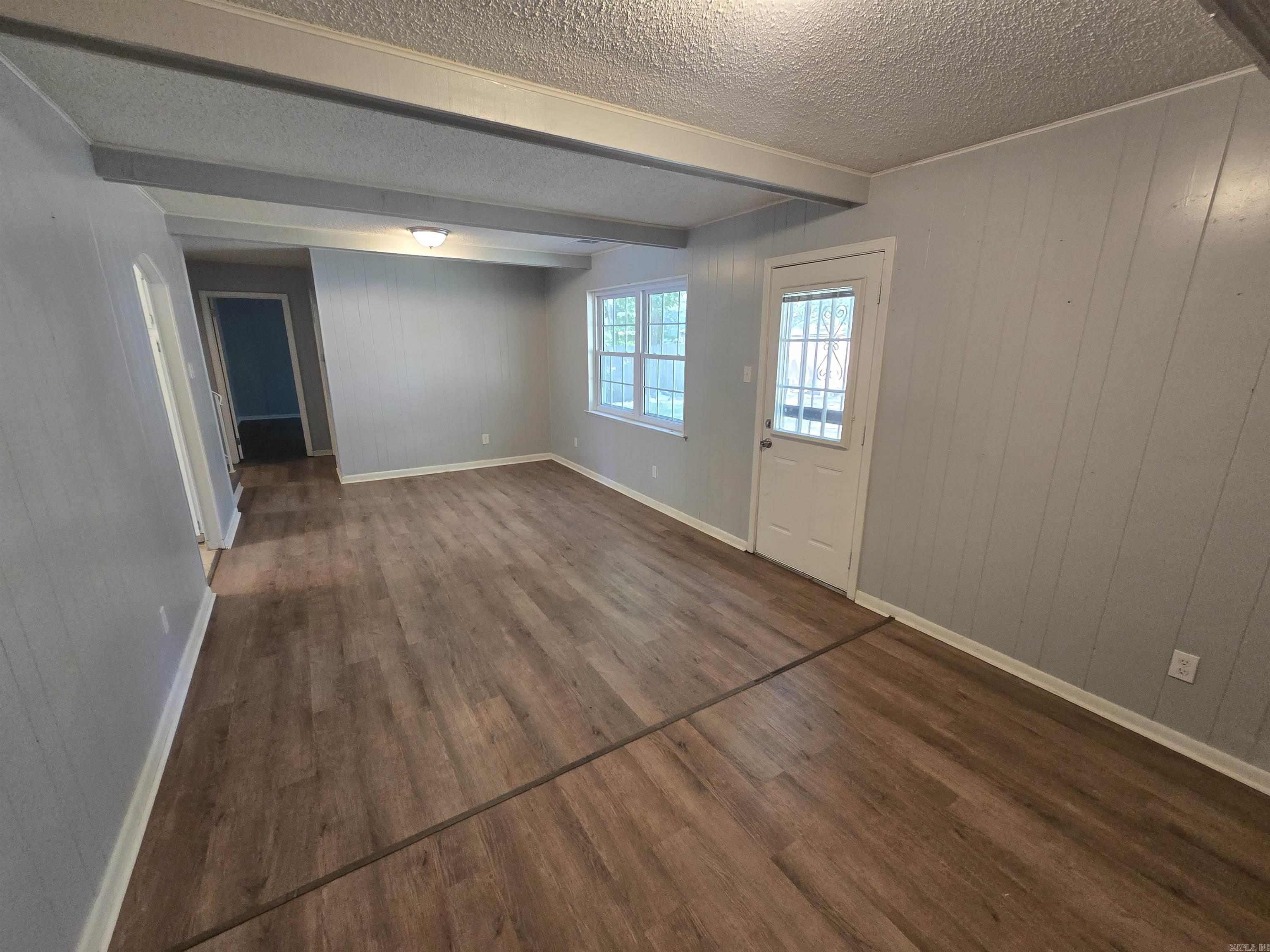 Majestic Oaks - Residential Lease