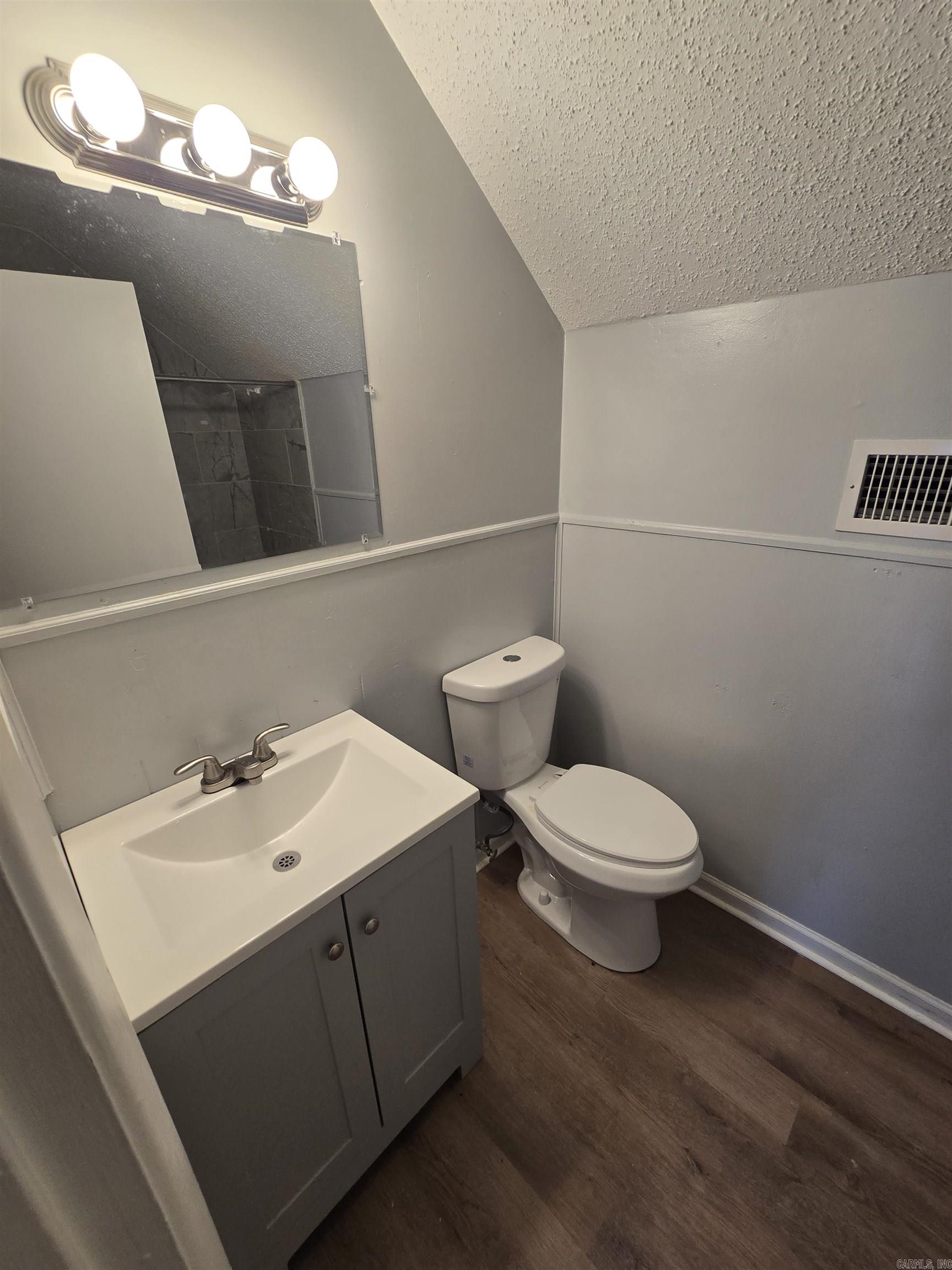 Majestic Oaks - Residential Lease