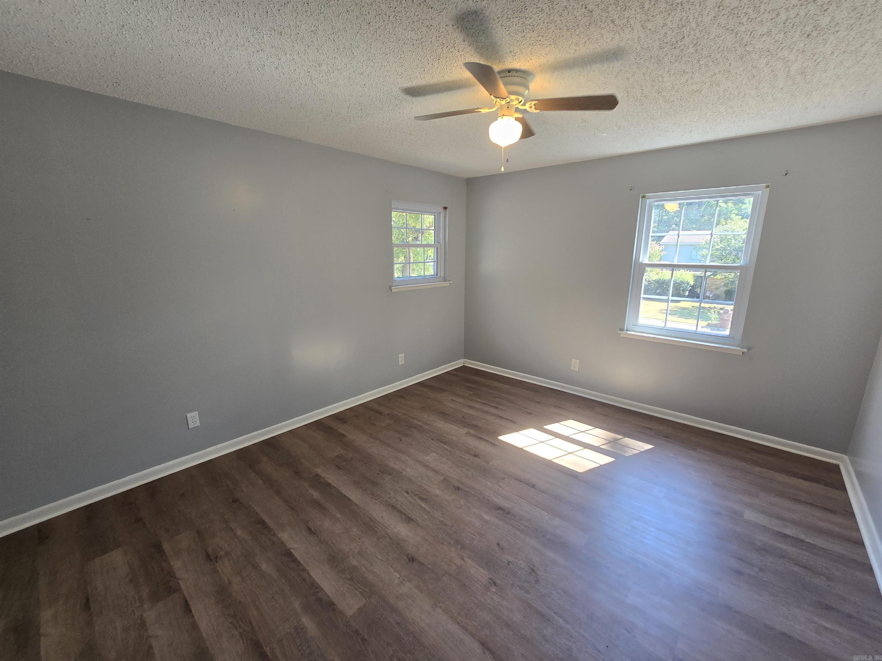 Majestic Oaks - Residential Lease