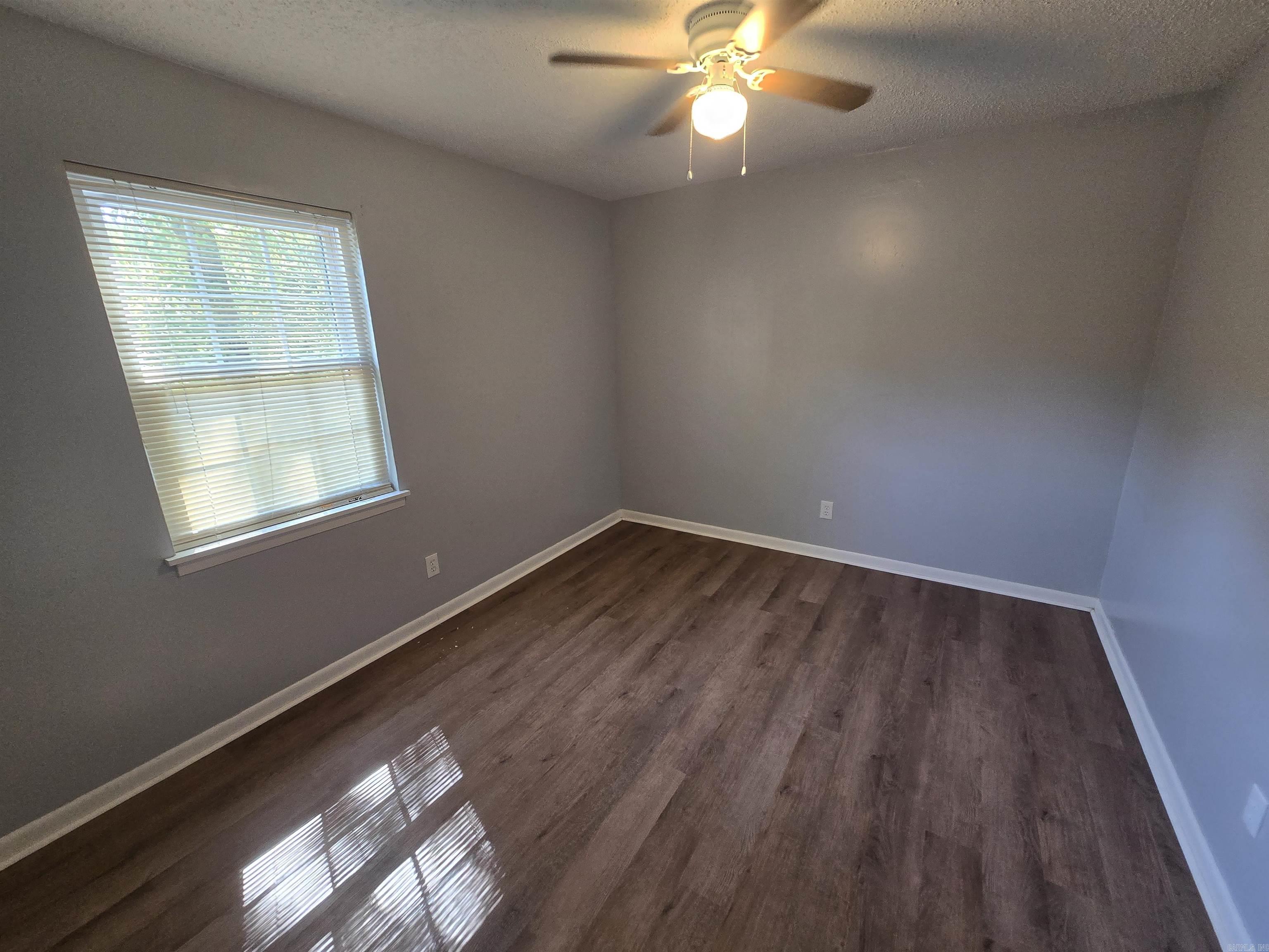 Majestic Oaks - Residential Lease