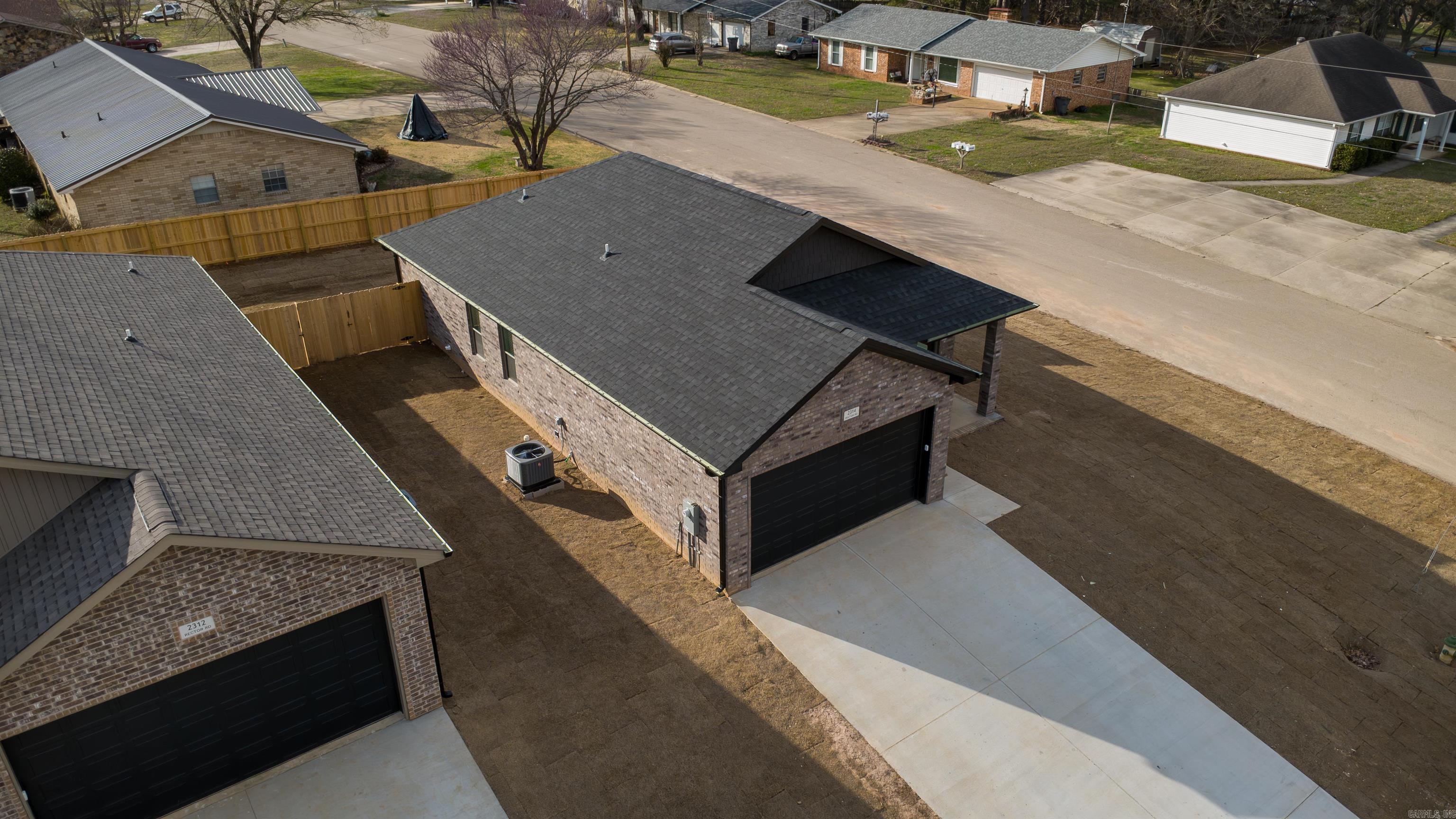 HILLVIEW ACRES - Residential