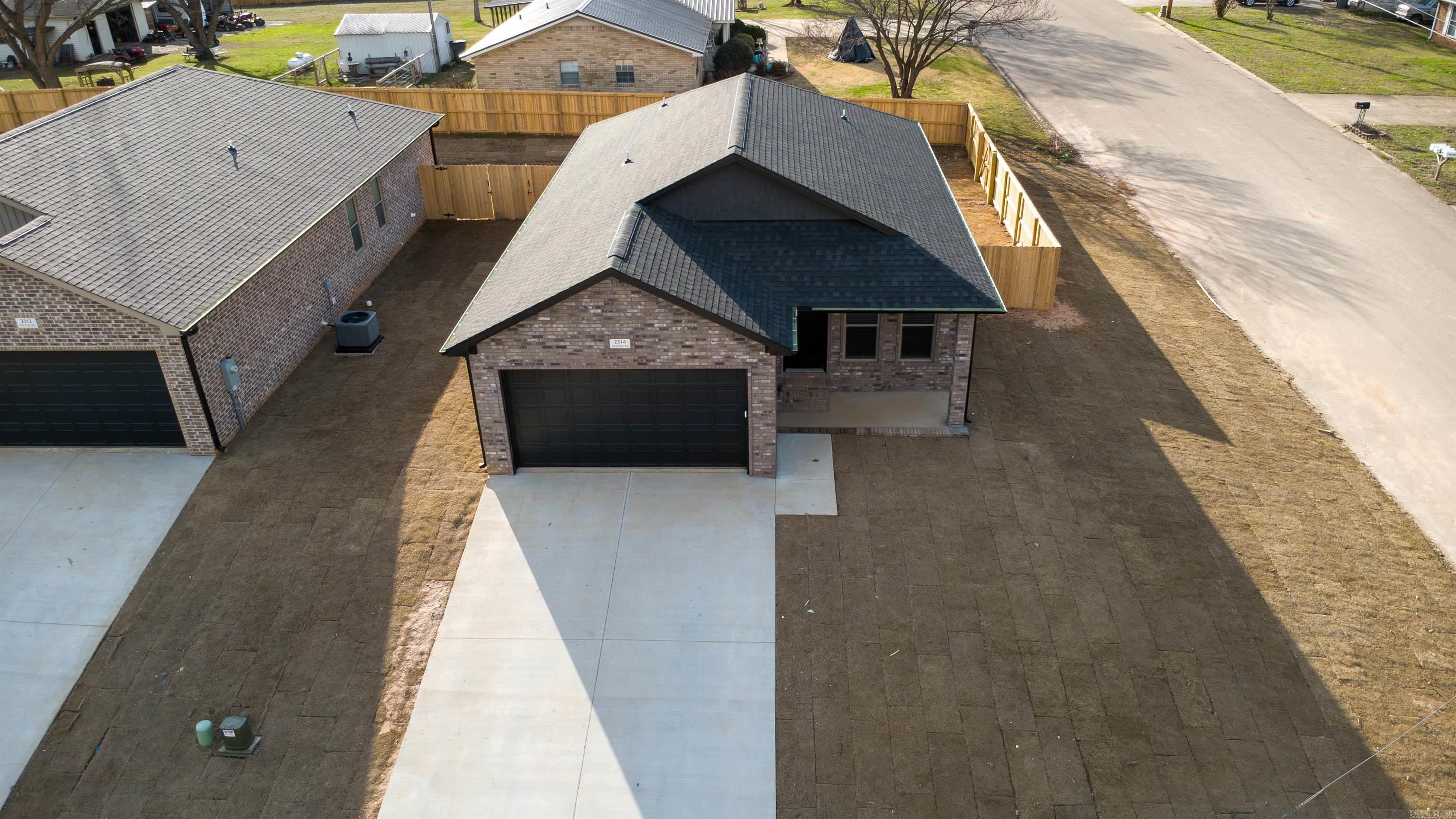 HILLVIEW ACRES - Residential