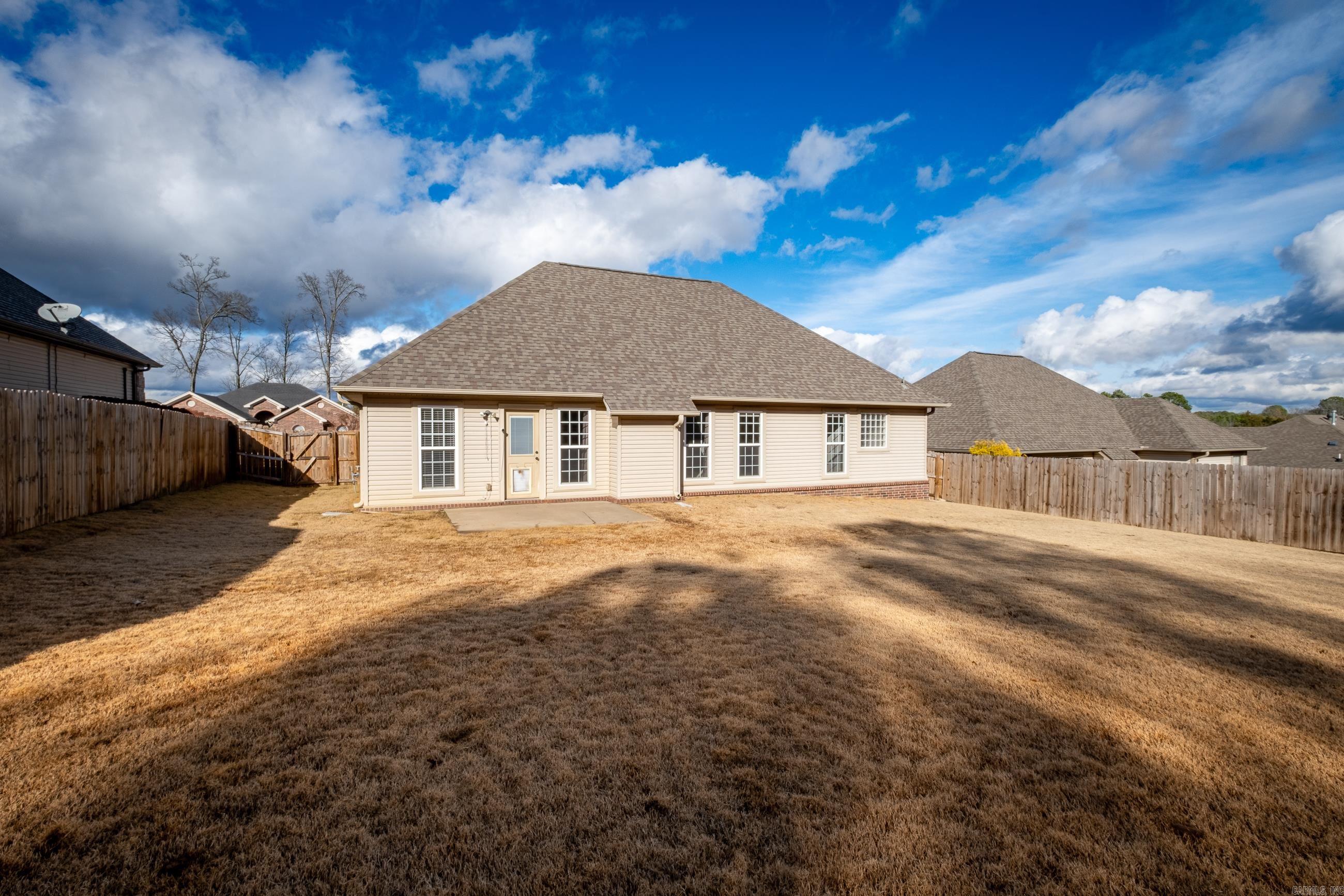 OAK GLENN - Residential