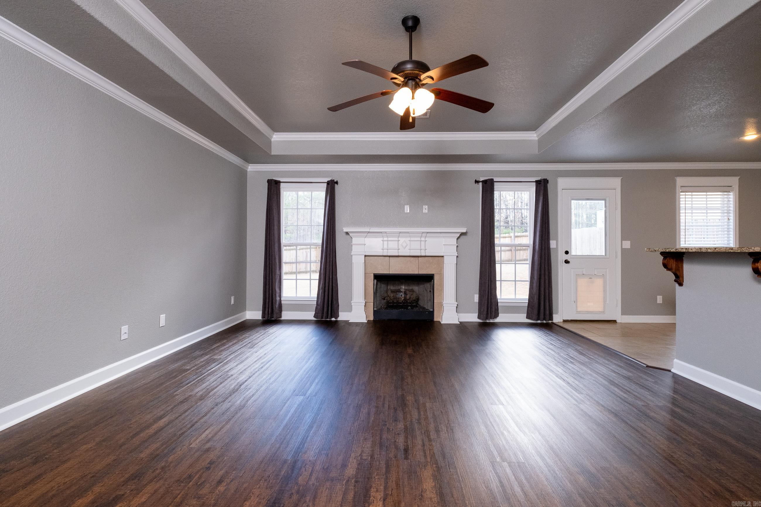 OAK GLENN - Residential