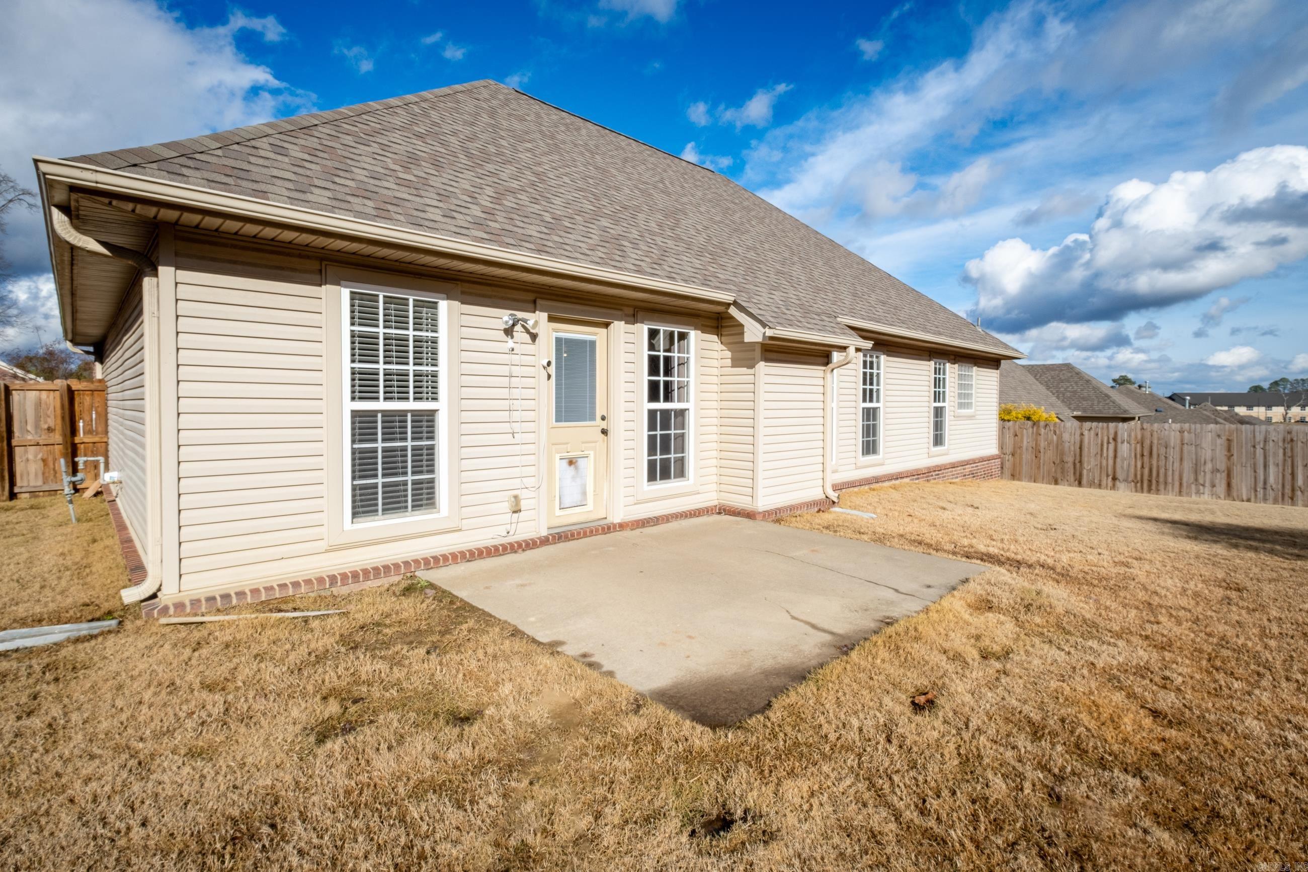 OAK GLENN - Residential