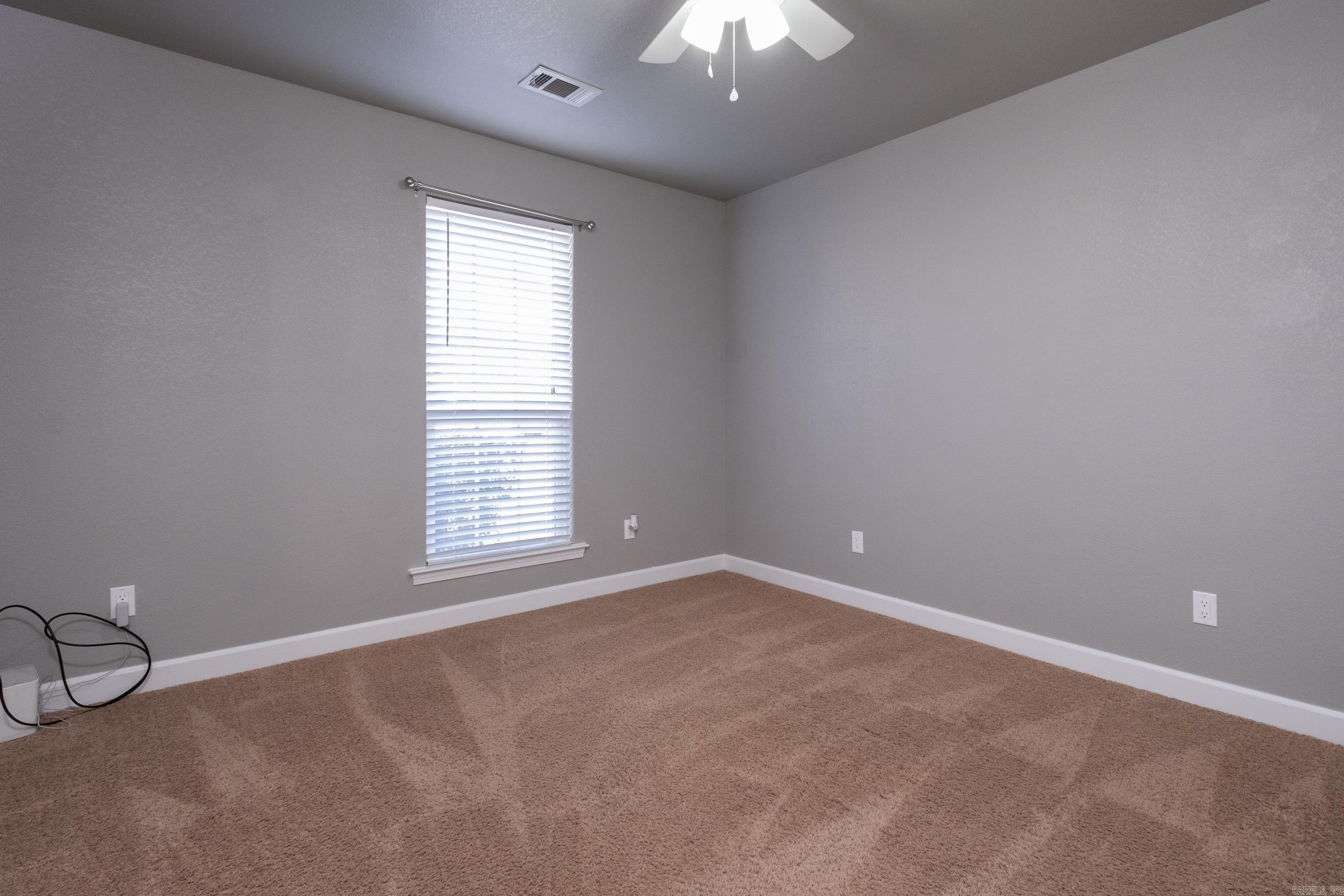 OAK GLENN - Residential