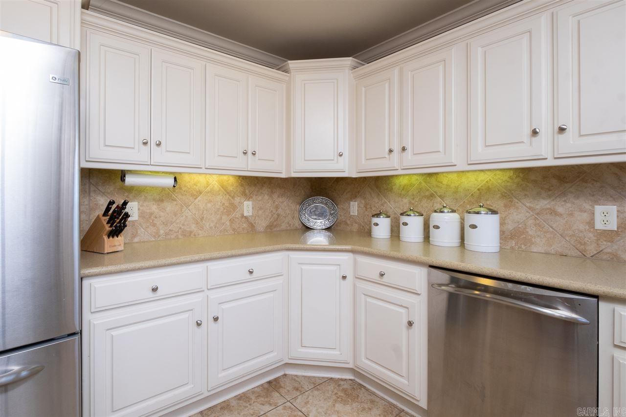 COUNTRY CLUB OF ARK THE - Residential