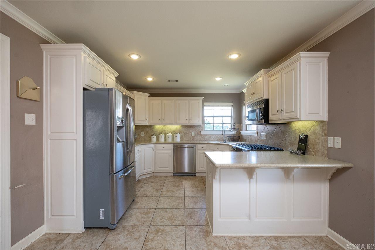 COUNTRY CLUB OF ARK THE - Residential