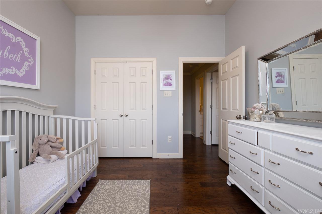 COUNTRY CLUB OF ARK THE - Residential