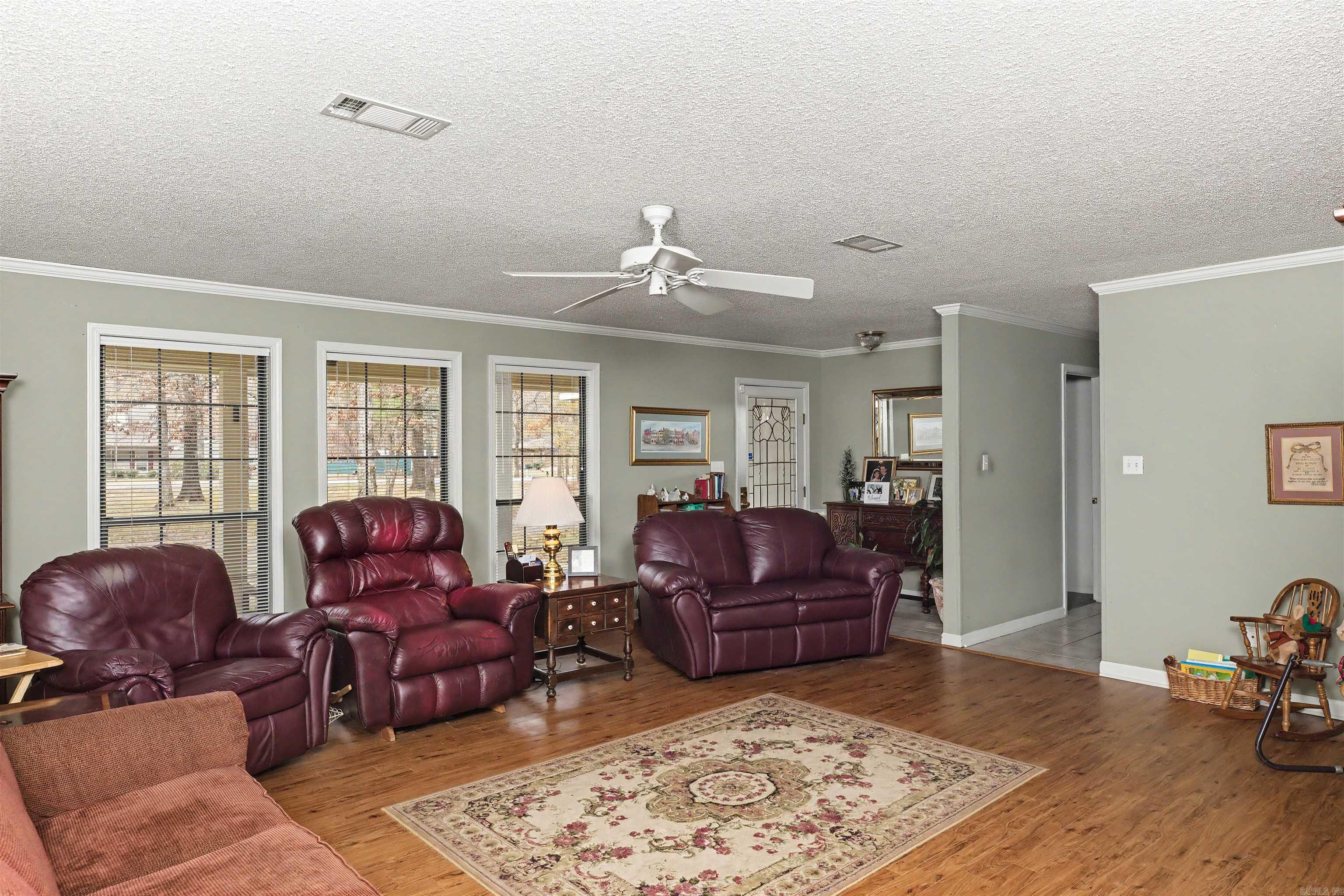 COUNTRY VILLAGE ESTATES - Residential