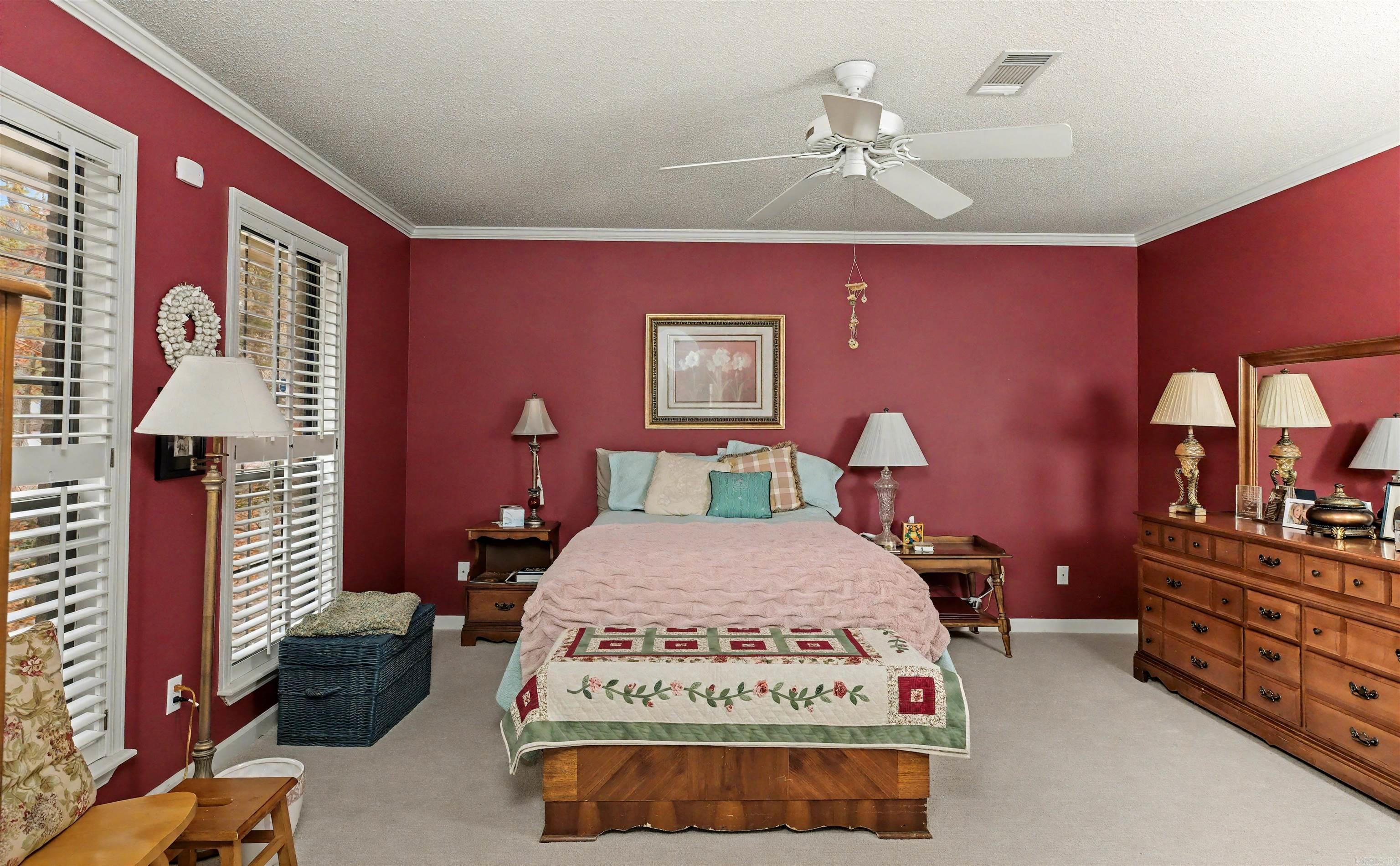 COUNTRY VILLAGE ESTATES - Residential