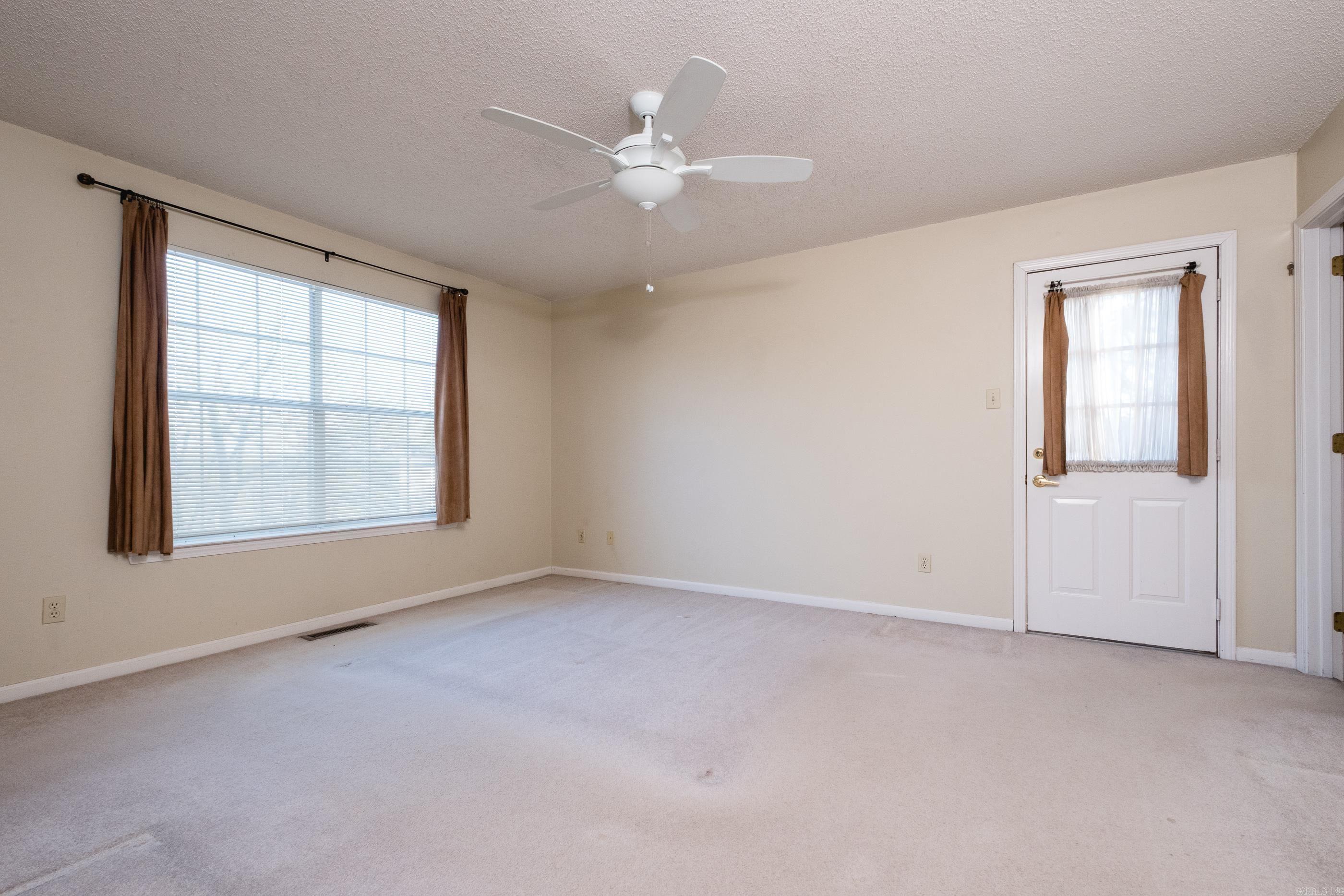 PLEASANT VIEW - Residential