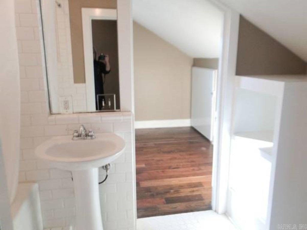 Pulaski Heights - Residential Lease