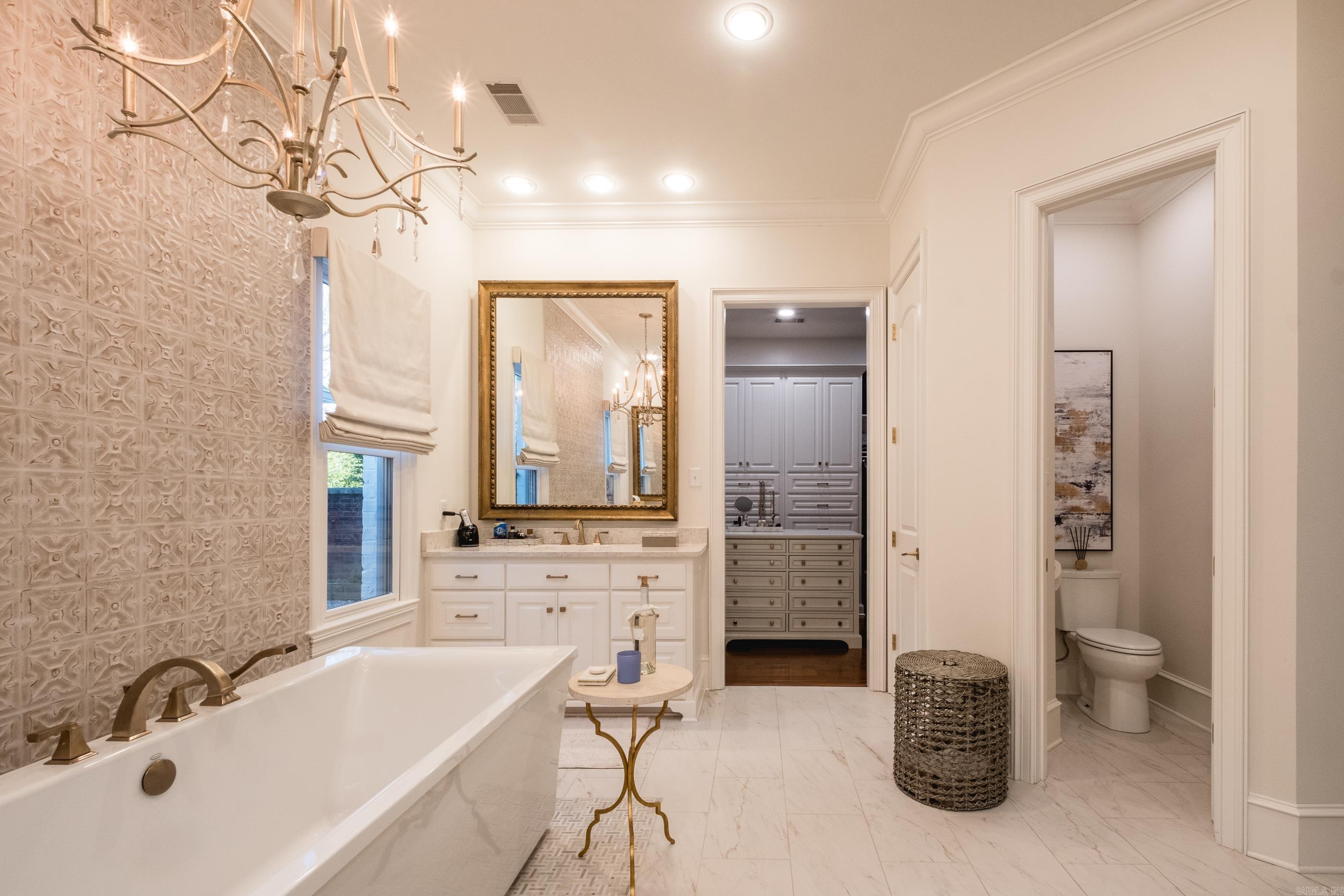 CHENAL VALLEY DEAUVILLE PLACE - Residential