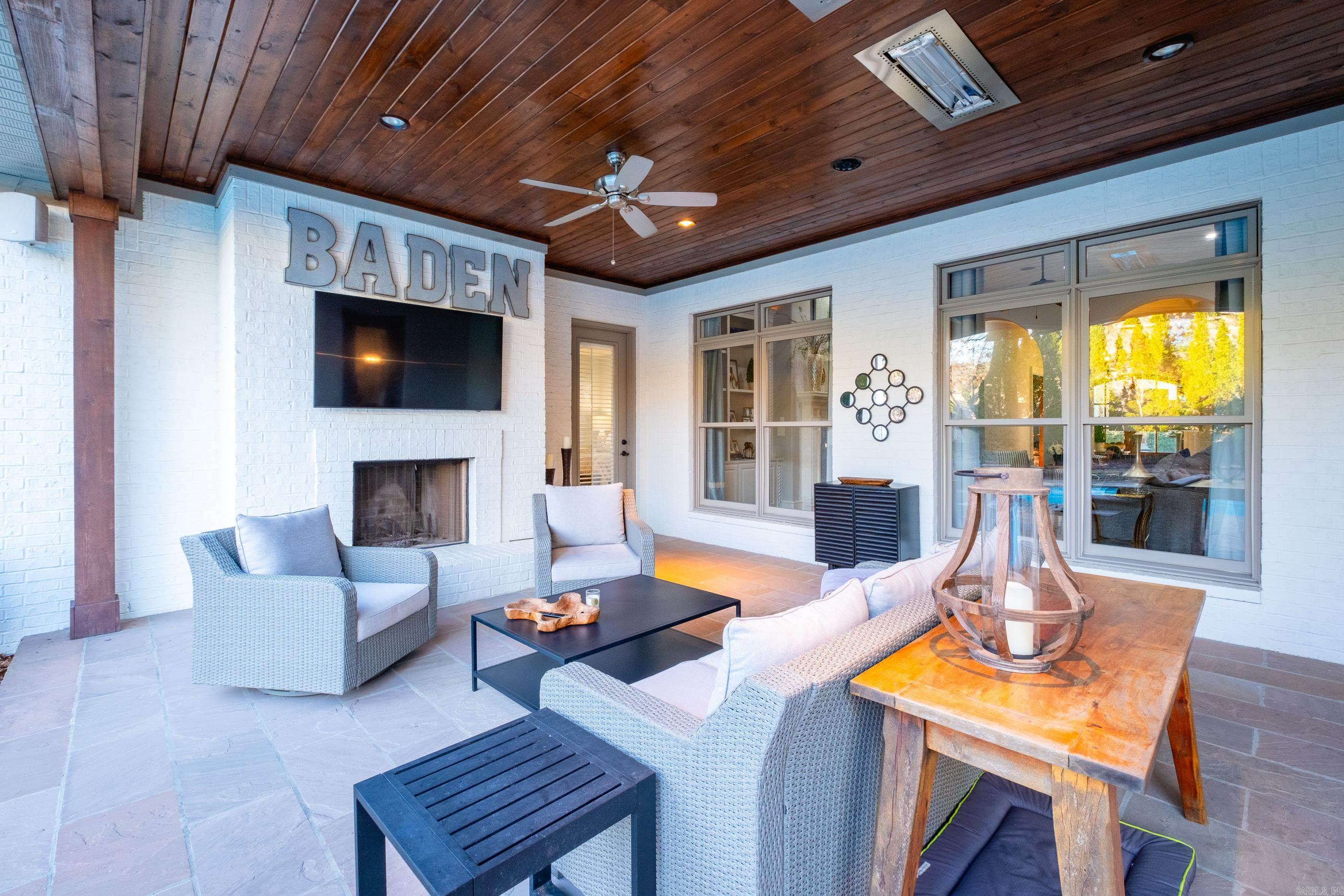 CHENAL VALLEY DEAUVILLE PLACE - Residential