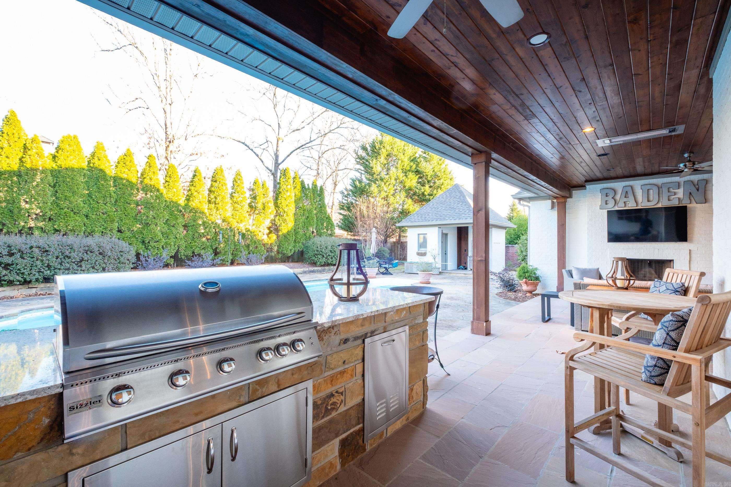 CHENAL VALLEY DEAUVILLE PLACE - Residential