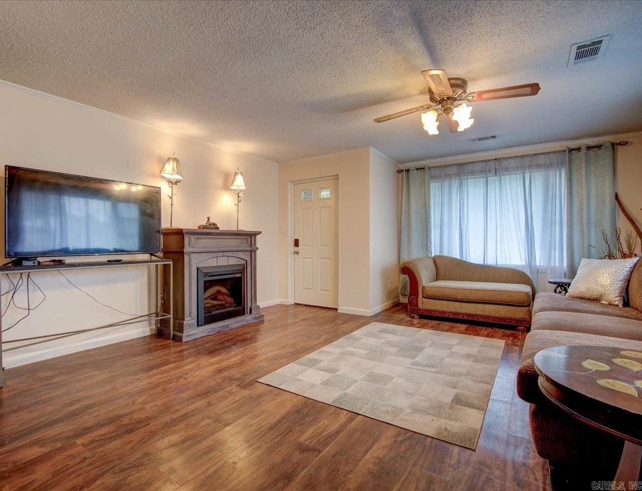 ALUMINUM CITY - Residential