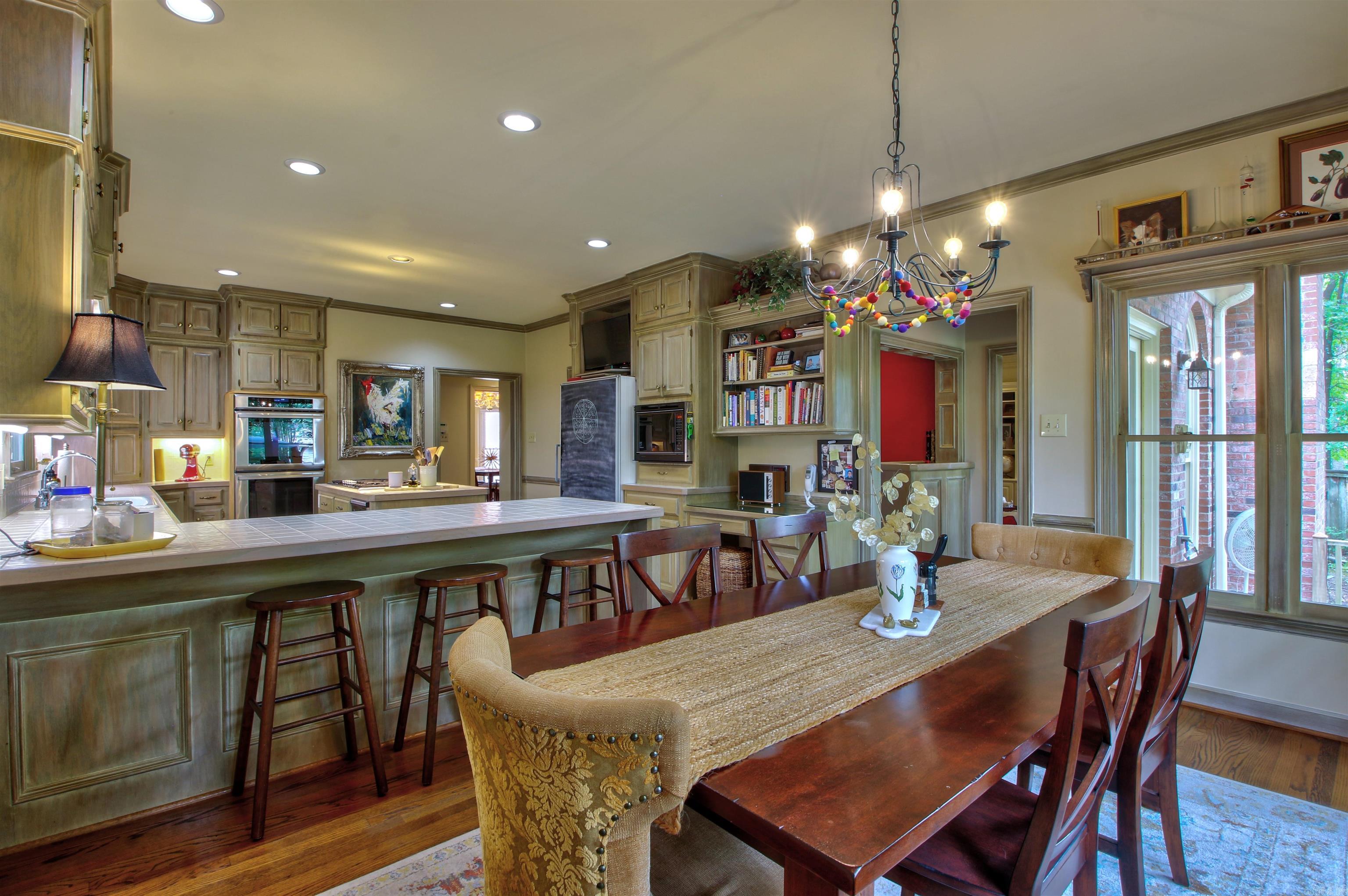 CHENAL VALLEY FONTENAY CIRCLE - Residential