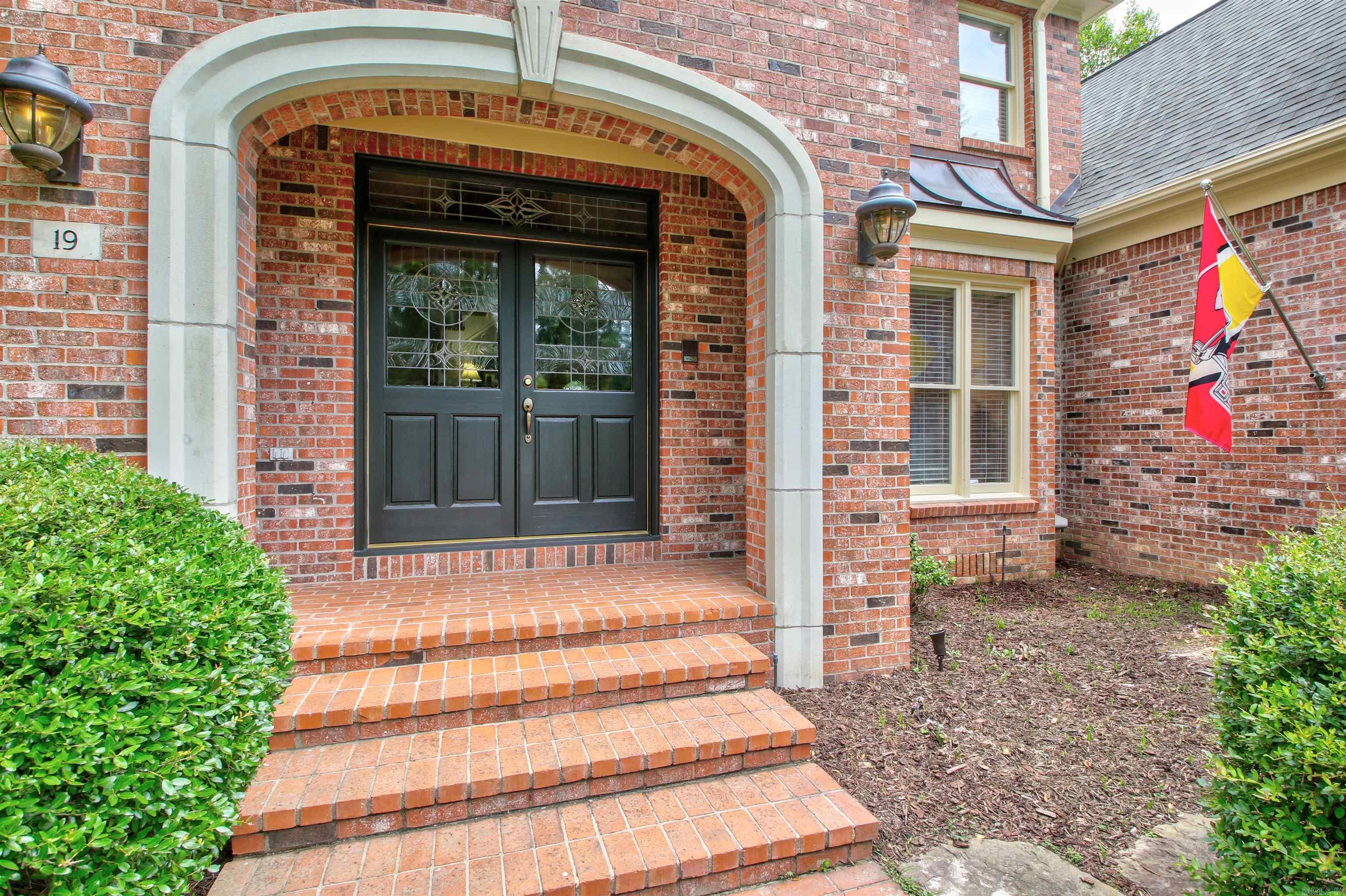 CHENAL VALLEY FONTENAY CIRCLE - Residential
