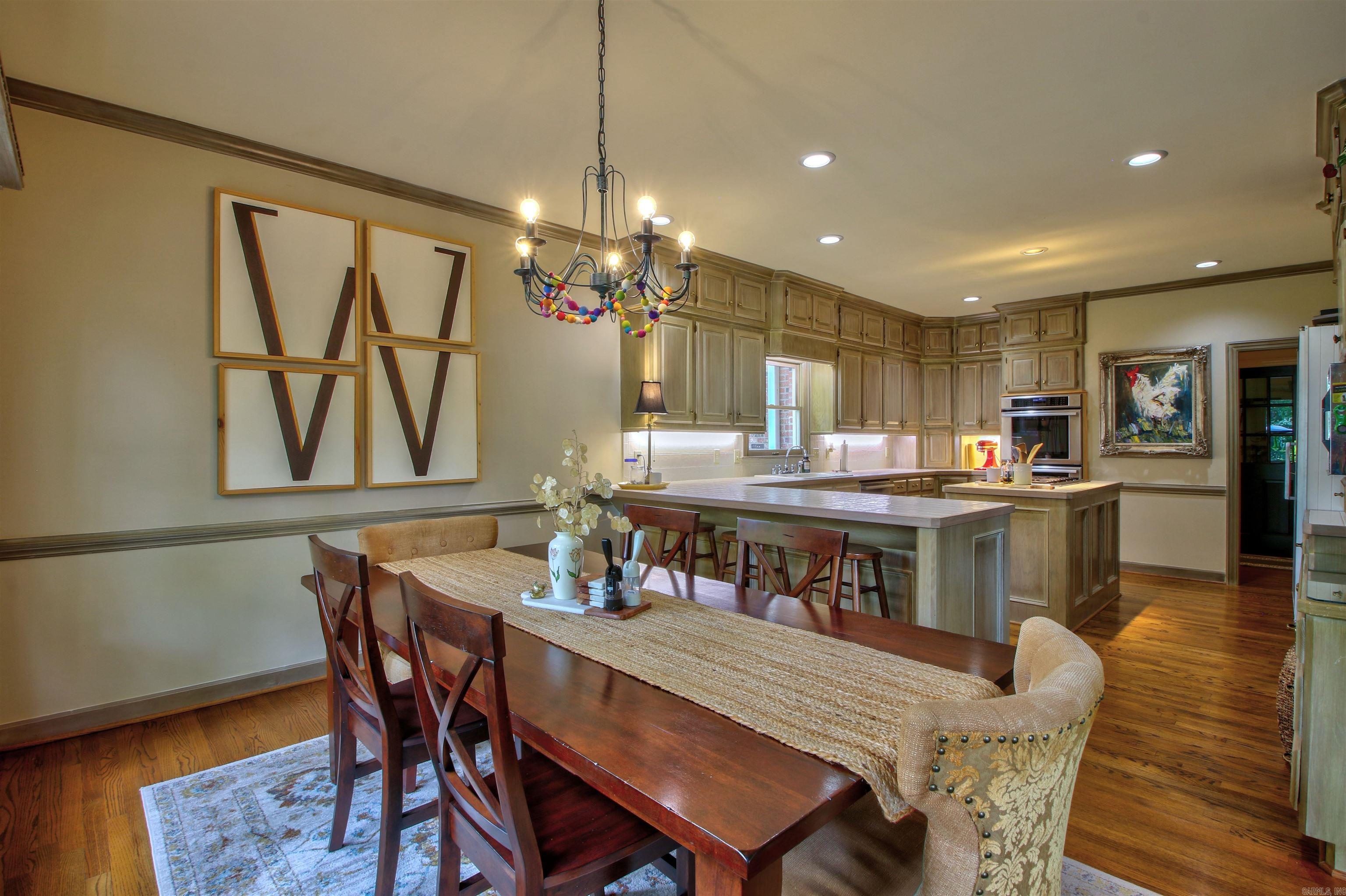CHENAL VALLEY FONTENAY CIRCLE - Residential