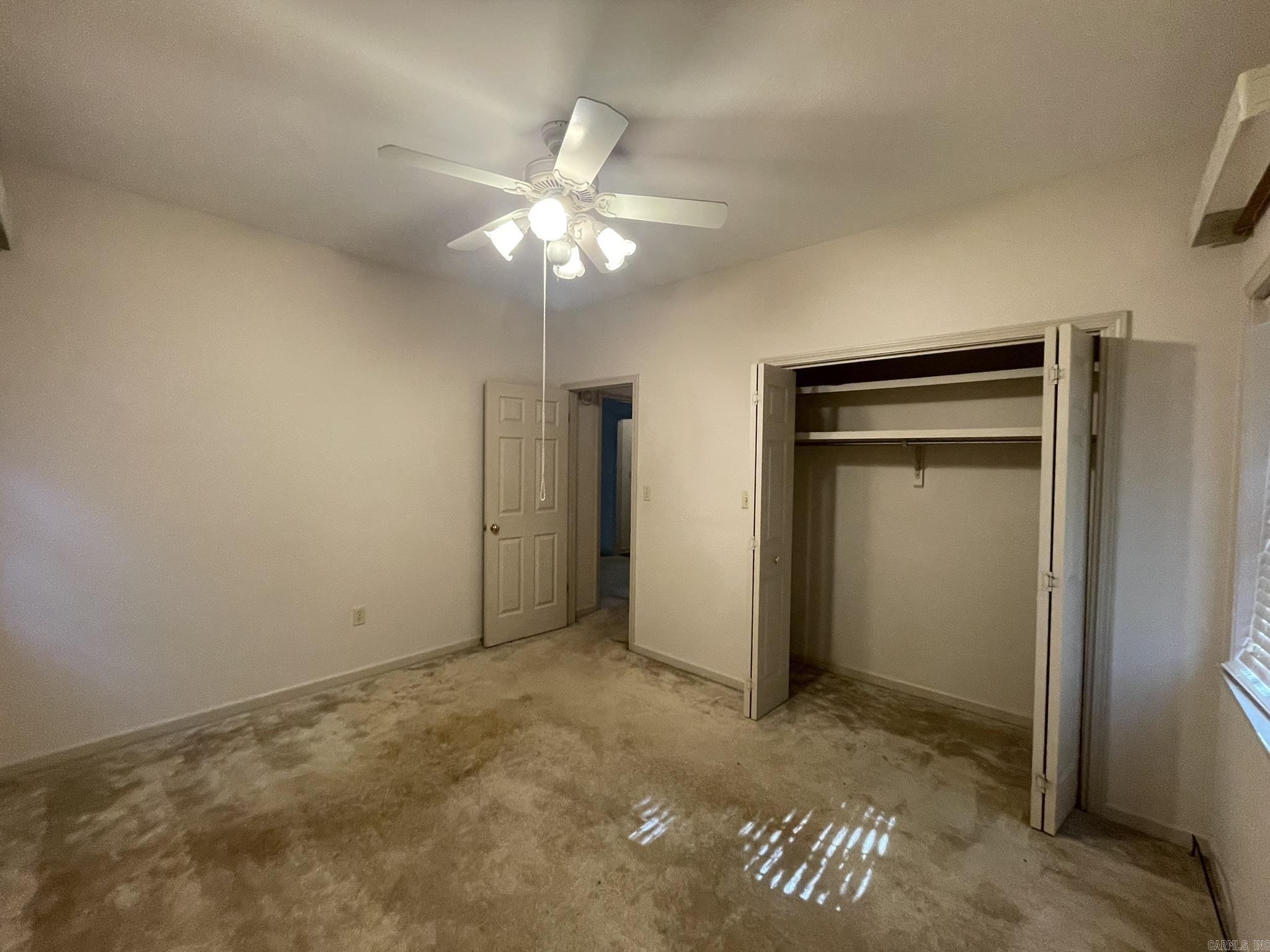 RIVER OAKS - Residential