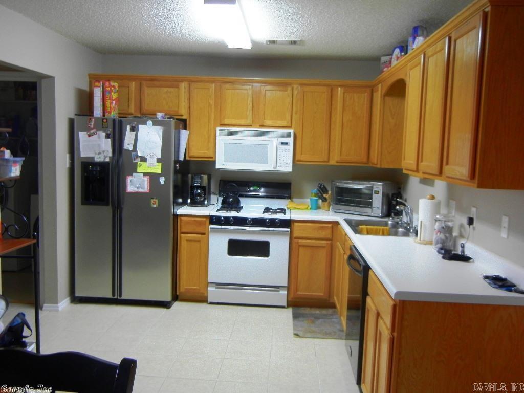 BRYANT MEADOWS - Residential