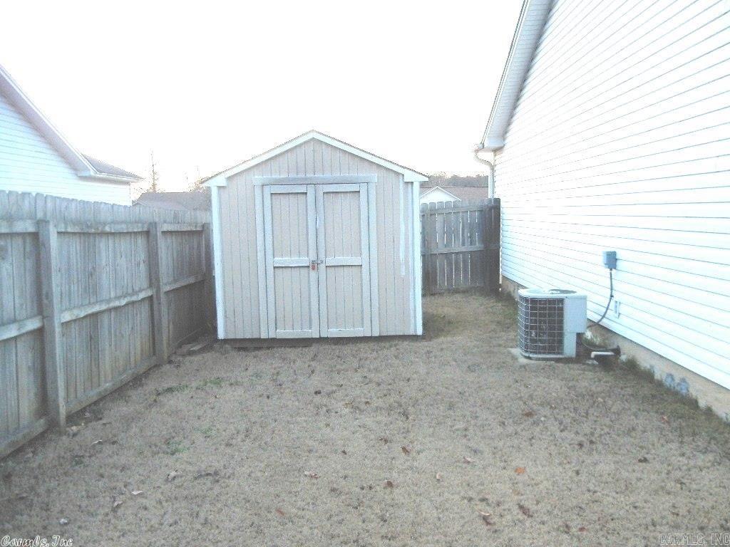 BRYANT MEADOWS - Residential